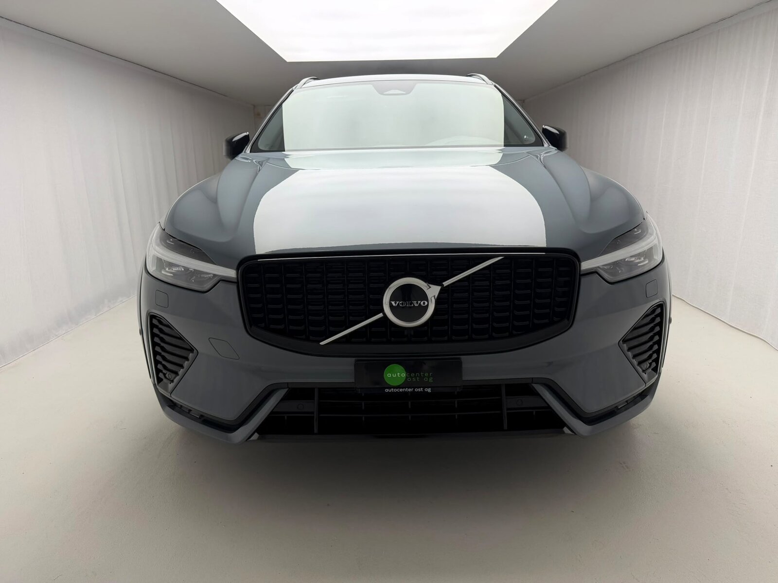 VOLVO XC60 B5 Benzin Mild Hybrid AWD Ultimate Dark Geartronic, Mild-Hybrid Petrol/Electric, Second hand / Used, Automatic - 5