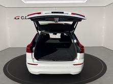 VOLVO XC60 2.0 B5 MH Momentum AWD, Hybride Léger Essence/Électricité, Occasion / Utilisé, Automatique - 6