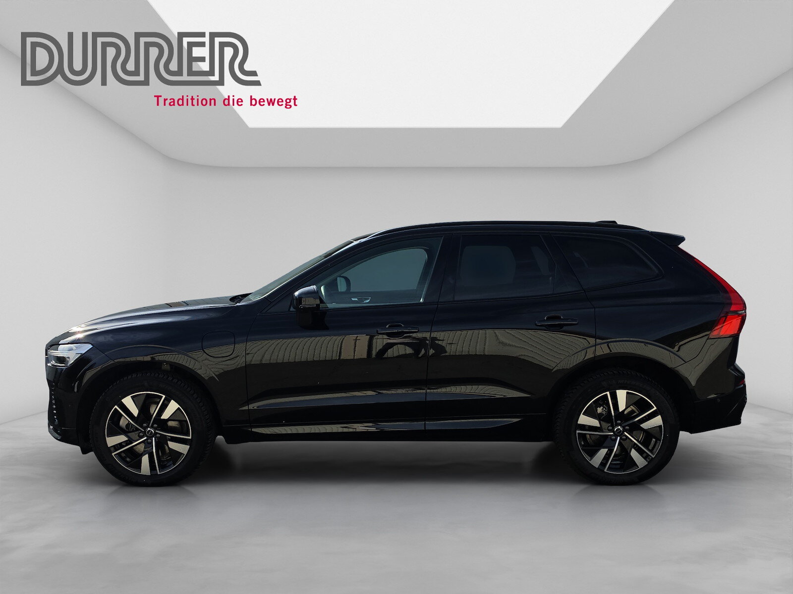 VOLVO XC60 2.0 T6 TE Plus Dark eAWD, Hybride Rechargeable Essence/Électricité, Occasion / Utilisé, Automatique - 2