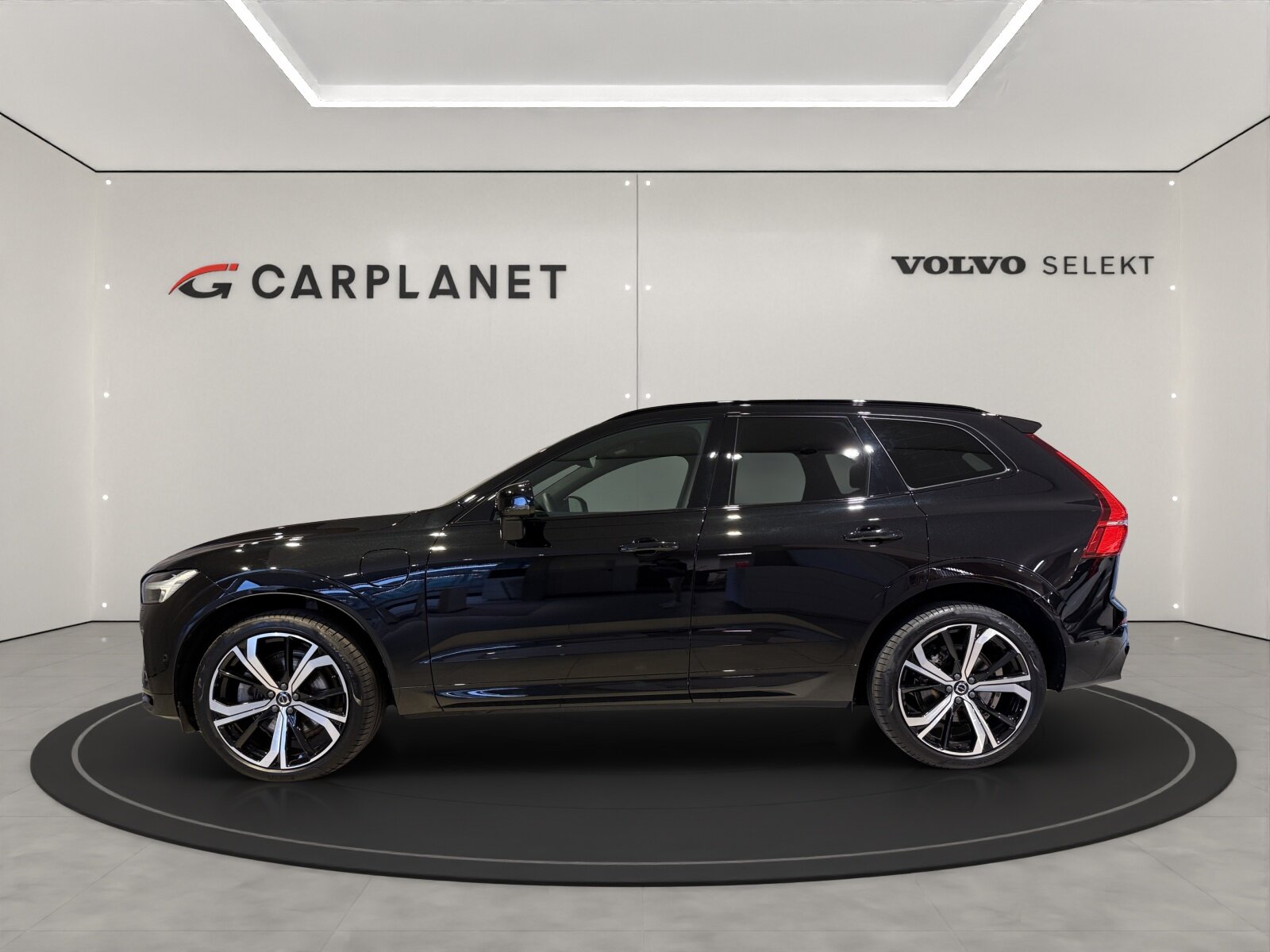 VOLVO XC60 2.0 T8 TE Ultimate Dark eAWD, Plug-in-Hybrid Petrol/Electric, Second hand / Used, Automatic - 2
