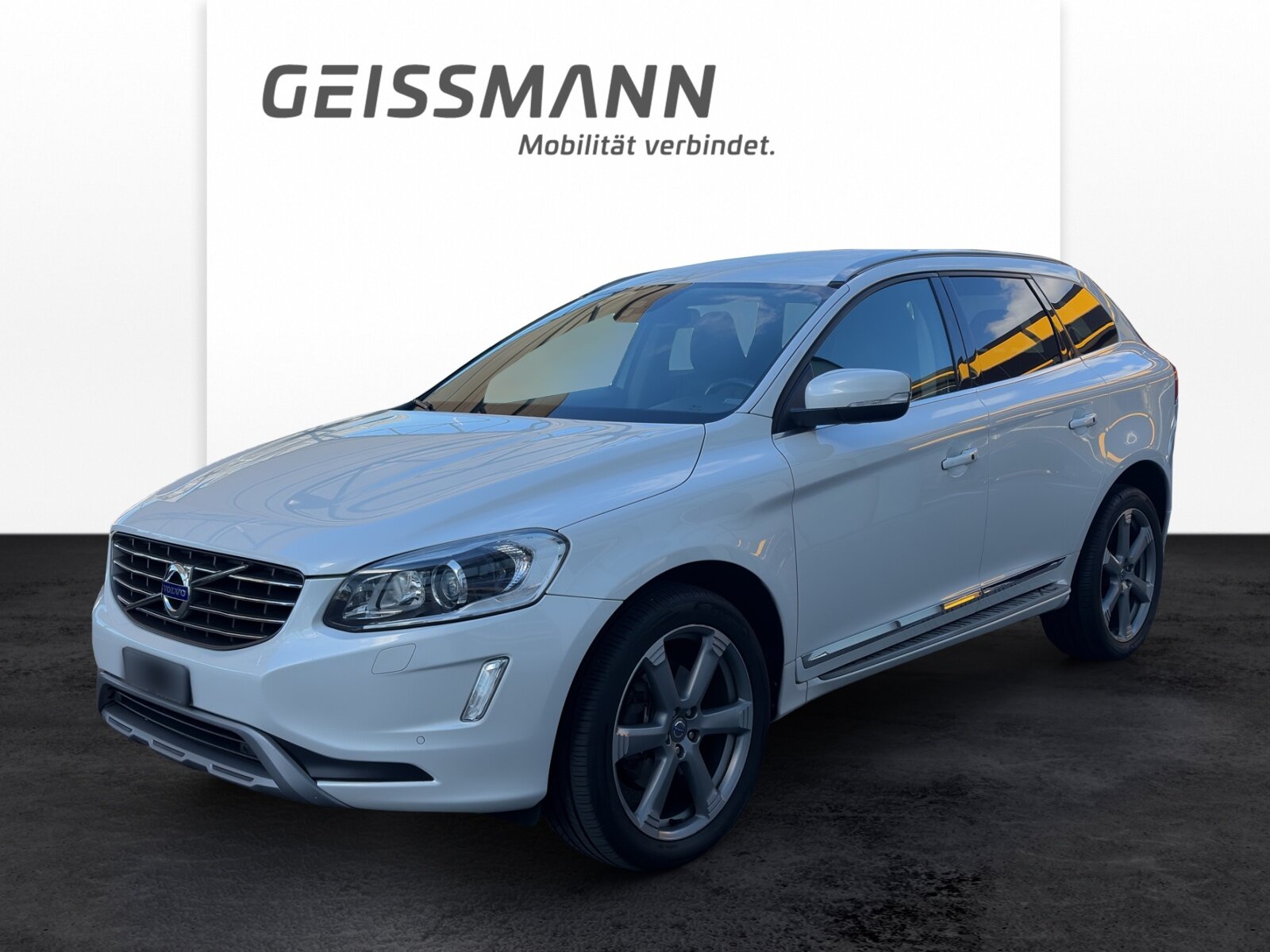 VOLVO XC60 2.4 D4 Summum AWD