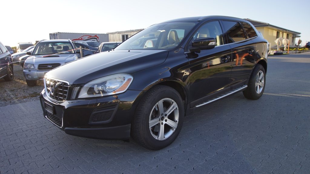 VOLVO XC60 2.4 D5 Summum AWD