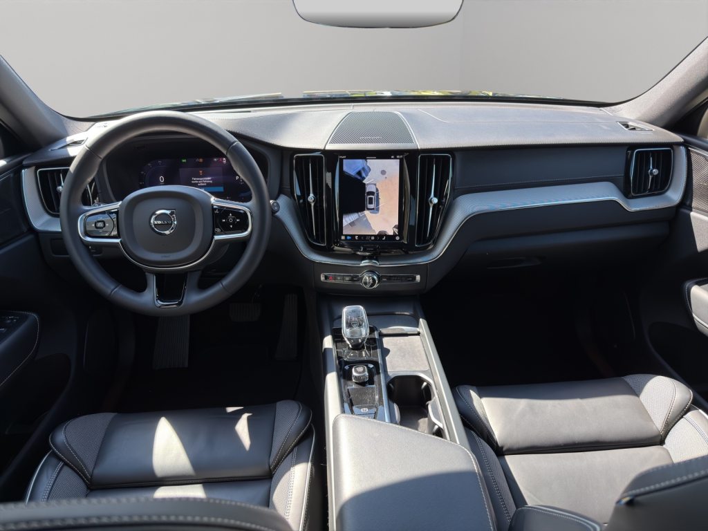 VOLVO XC60 2.0 T6 TE Ultimate Dark e, Voll-Hybrid Benzin/Elektro, Occasion / Gebraucht, Automatik - 7