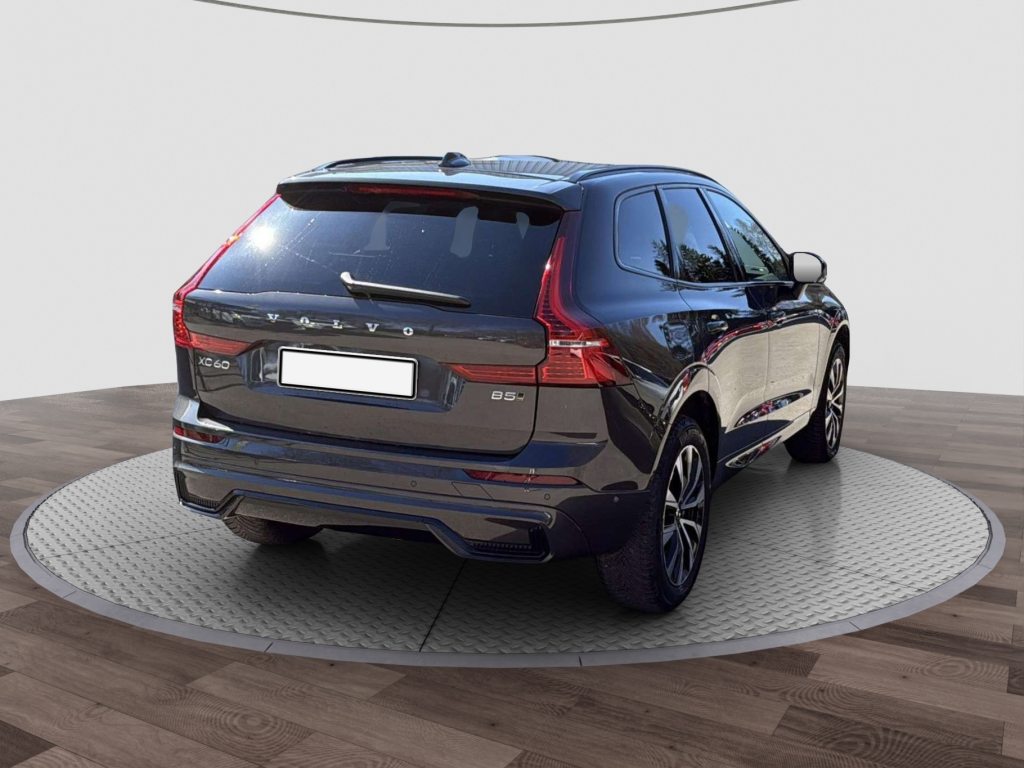VOLVO XC60 2.0 B5 MH Plus Dark AWD, Mild-Hybrid Benzin/Elektro, Occasion / Gebraucht, Automatik - 5