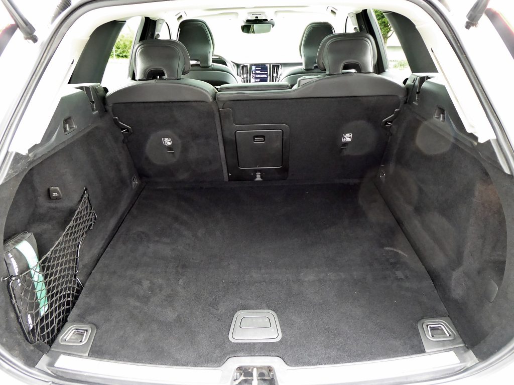 VOLVO XC60 T6 eAWD Inscr. Expression, Hybride Rechargeable Essence/Électricité, Occasion / Utilisé, Automatique - 7