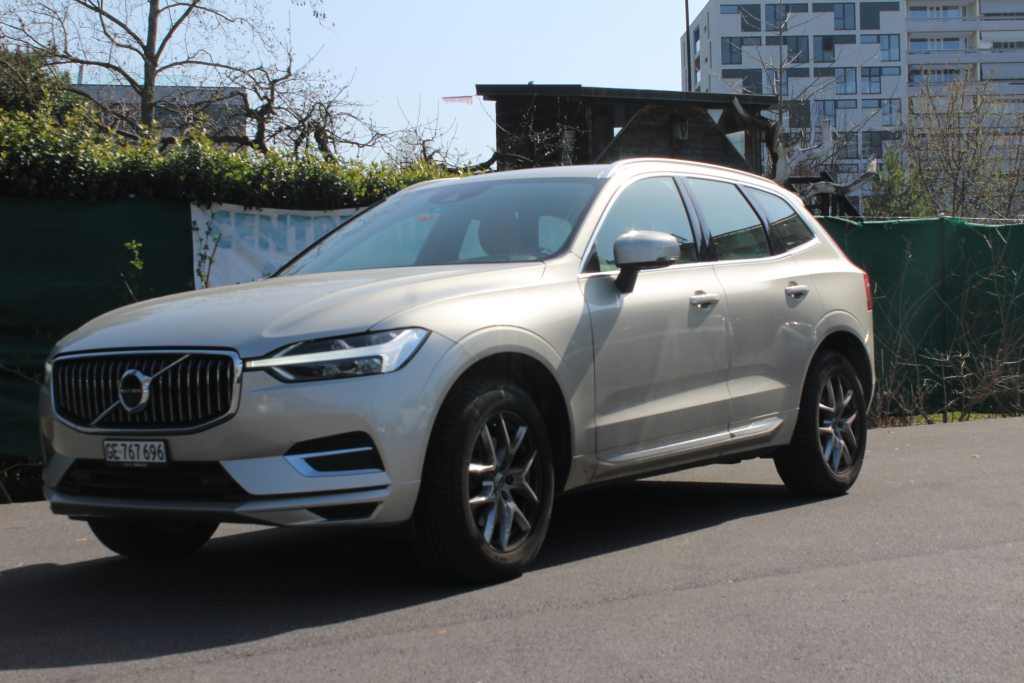 VOLVO XC60 2.0 D4 Inscription AWD, Diesel, Occasion / Utilisé, Manuelle - 3