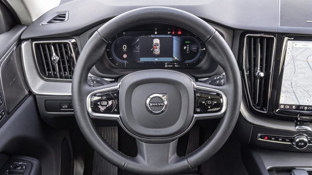 VOLVO XC60 2.0 T8 TE Plus Dark eAWD, Plug-in-Hybrid Petrol/Electric, Second hand / Used, Automatic - 4