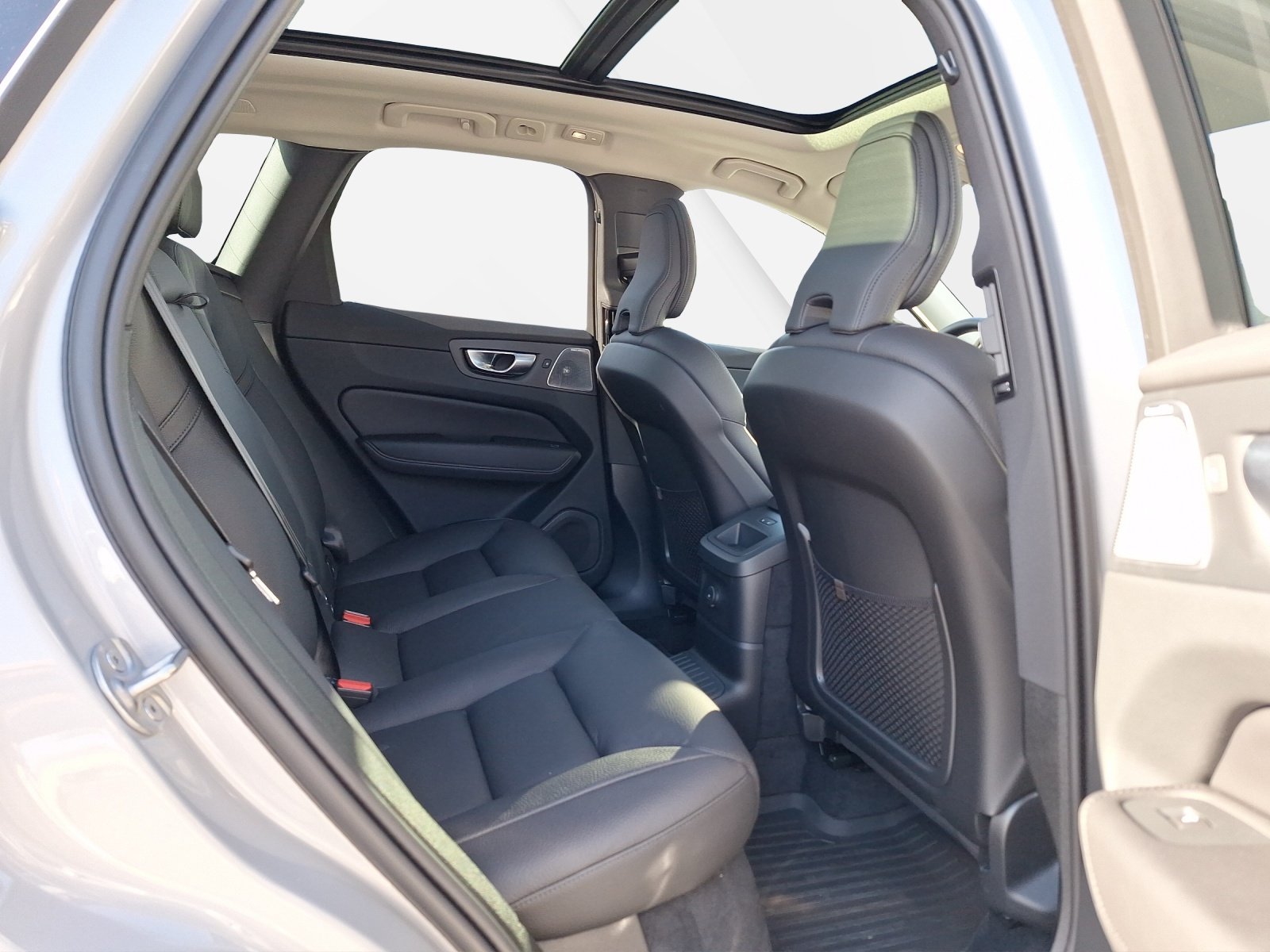 VOLVO XC60 2.0 T8 TE Ultimate Dark eAWD, Plug-in-Hybrid Benzina/Elettrica, Auto dimostrativa, Automatico - 7
