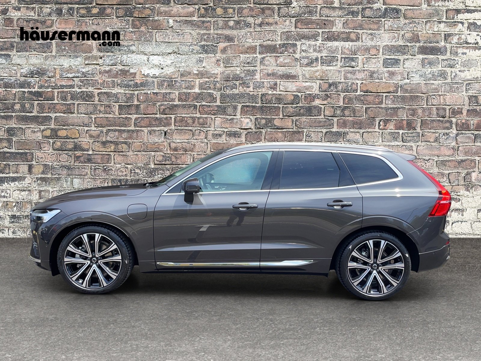 VOLVO XC60 2.0 T8 TE Ultra Bright eAWD, Plug-in-Hybrid Petrol/Electric, Ex-demonstrator, Automatic - 2