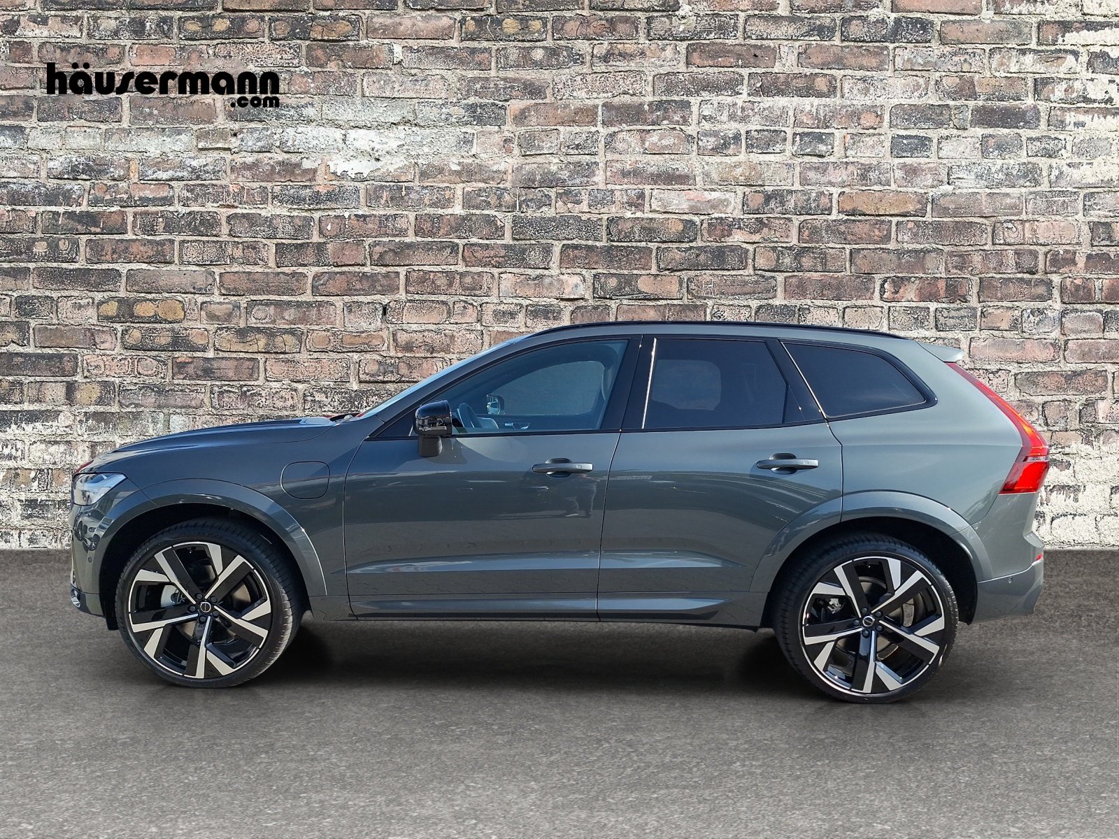 VOLVO XC60 2.0 T6 TE Ultra Dark eAWD, Plug-in-Hybrid Petrol/Electric, Ex-demonstrator, Automatic - 3
