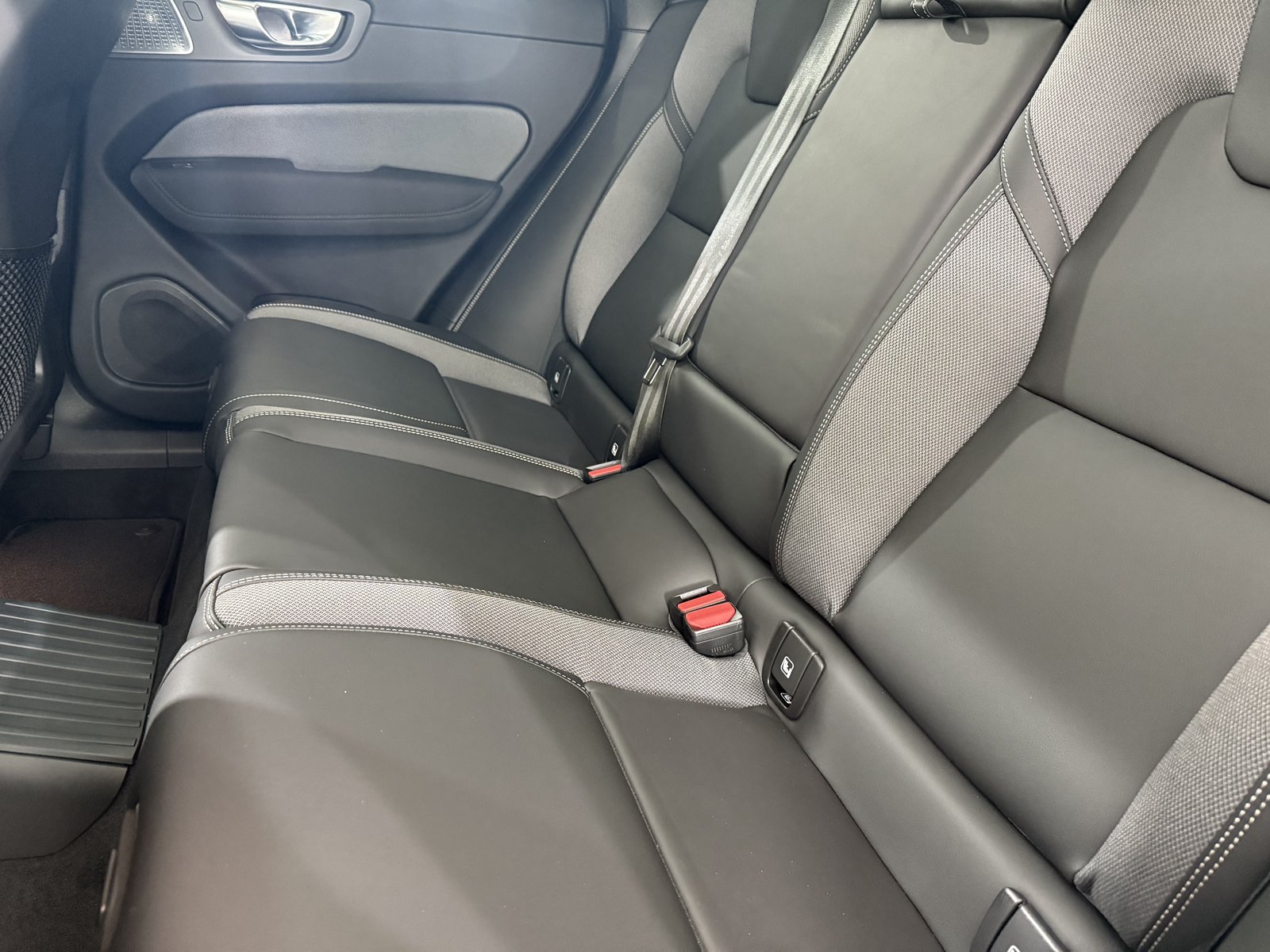 VOLVO XC60 2.0 T6 TE Black Edition e, Hybride Intégral Essence/Électricité, Voiture de démonstration, Automatique - 6