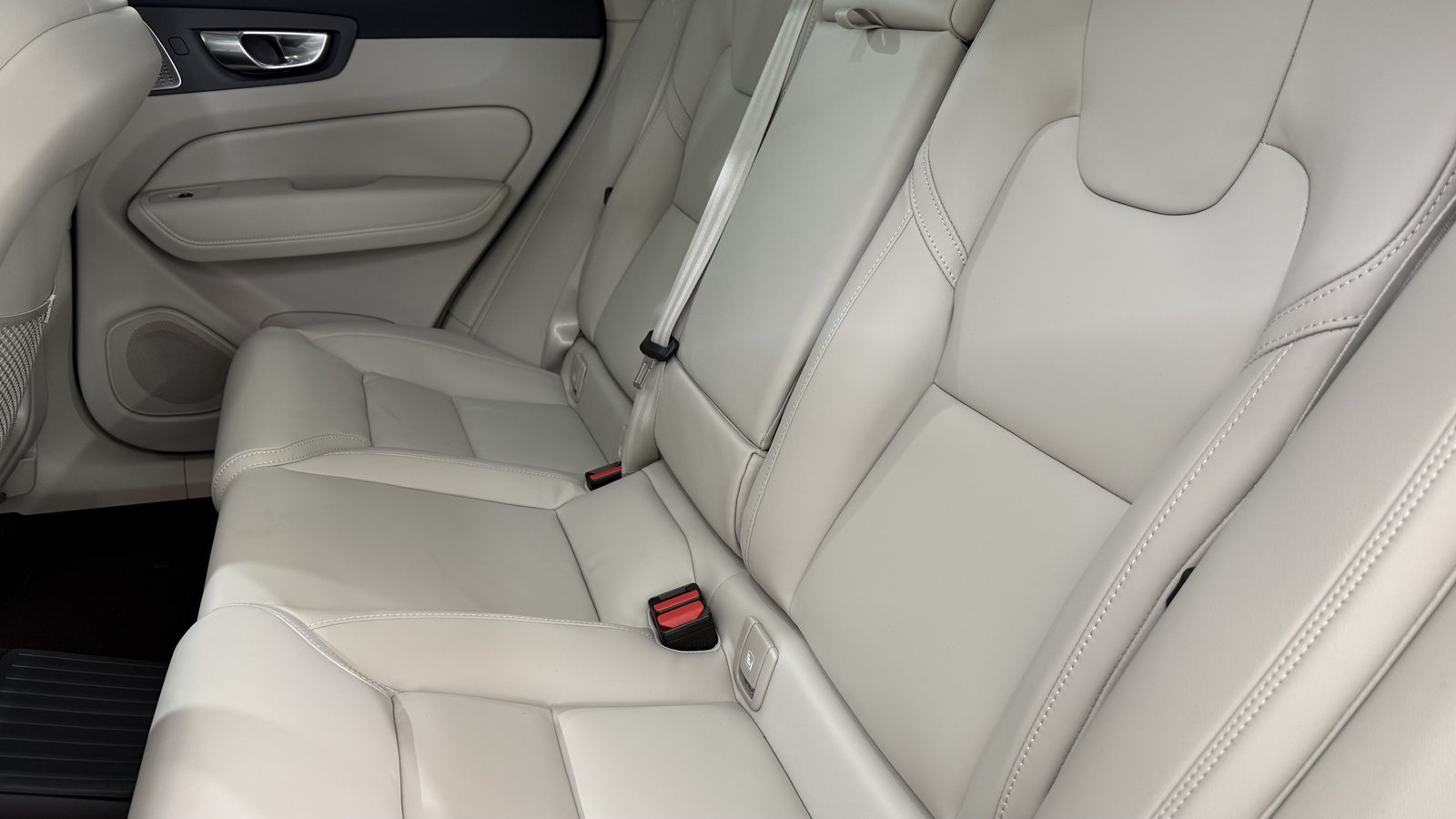VOLVO XC60 2.0 T6 TE Ultra Dark eAWD, Voll-Hybrid Benzin/Elektro, Vorführwagen, Automatik - 6