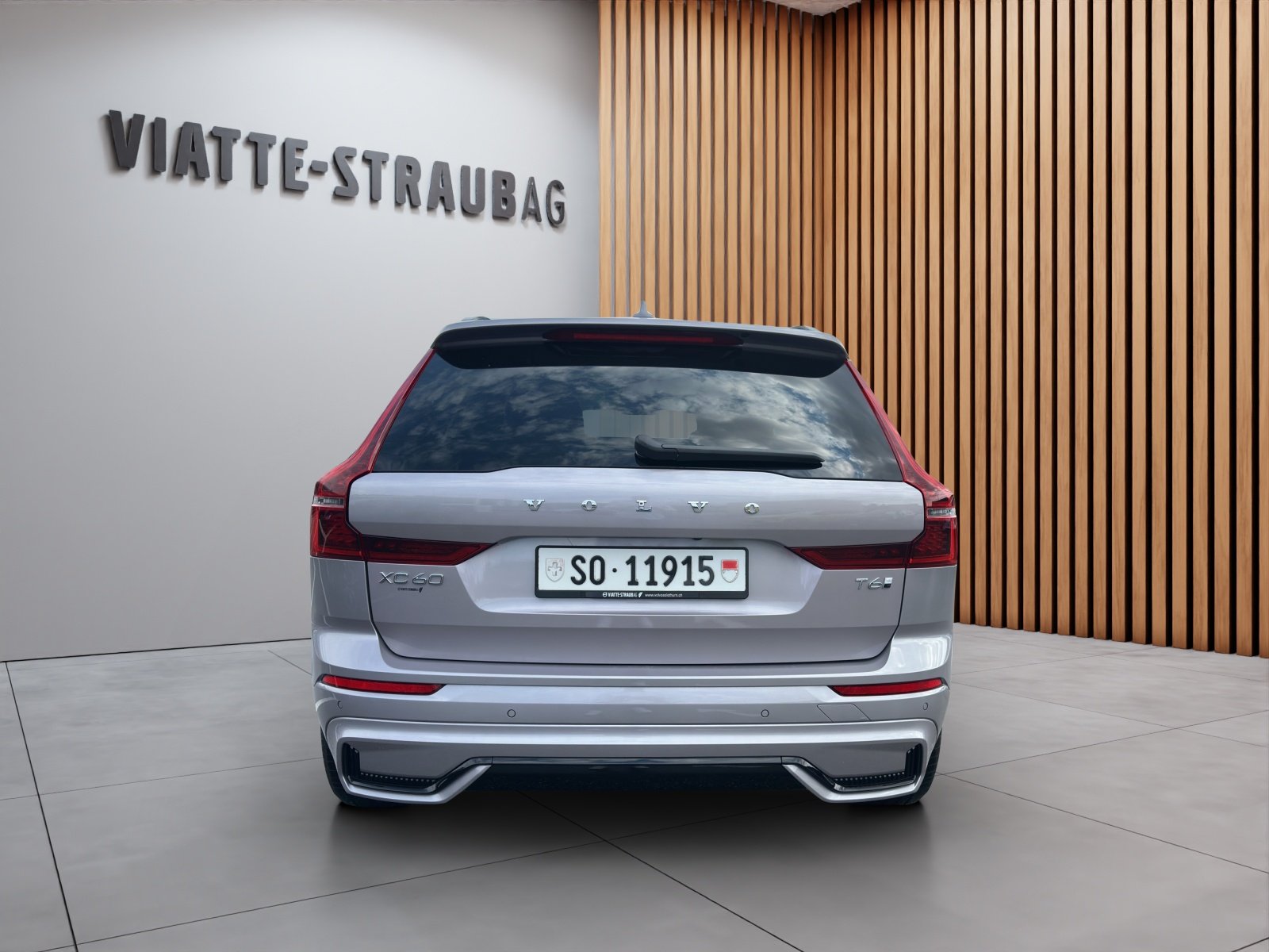 VOLVO XC60 2.0 T6 TE Ultra Dark eAWD, Hybride Rechargeable Essence/Électricité, Voiture de démonstration, Automatique - 4