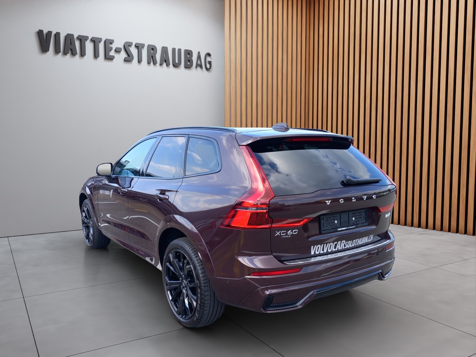 VOLVO XC60 2.0 T6 TE Ultra Dark eAWD, Hybride Rechargeable Essence/Électricité, Voiture de démonstration, Automatique - 3