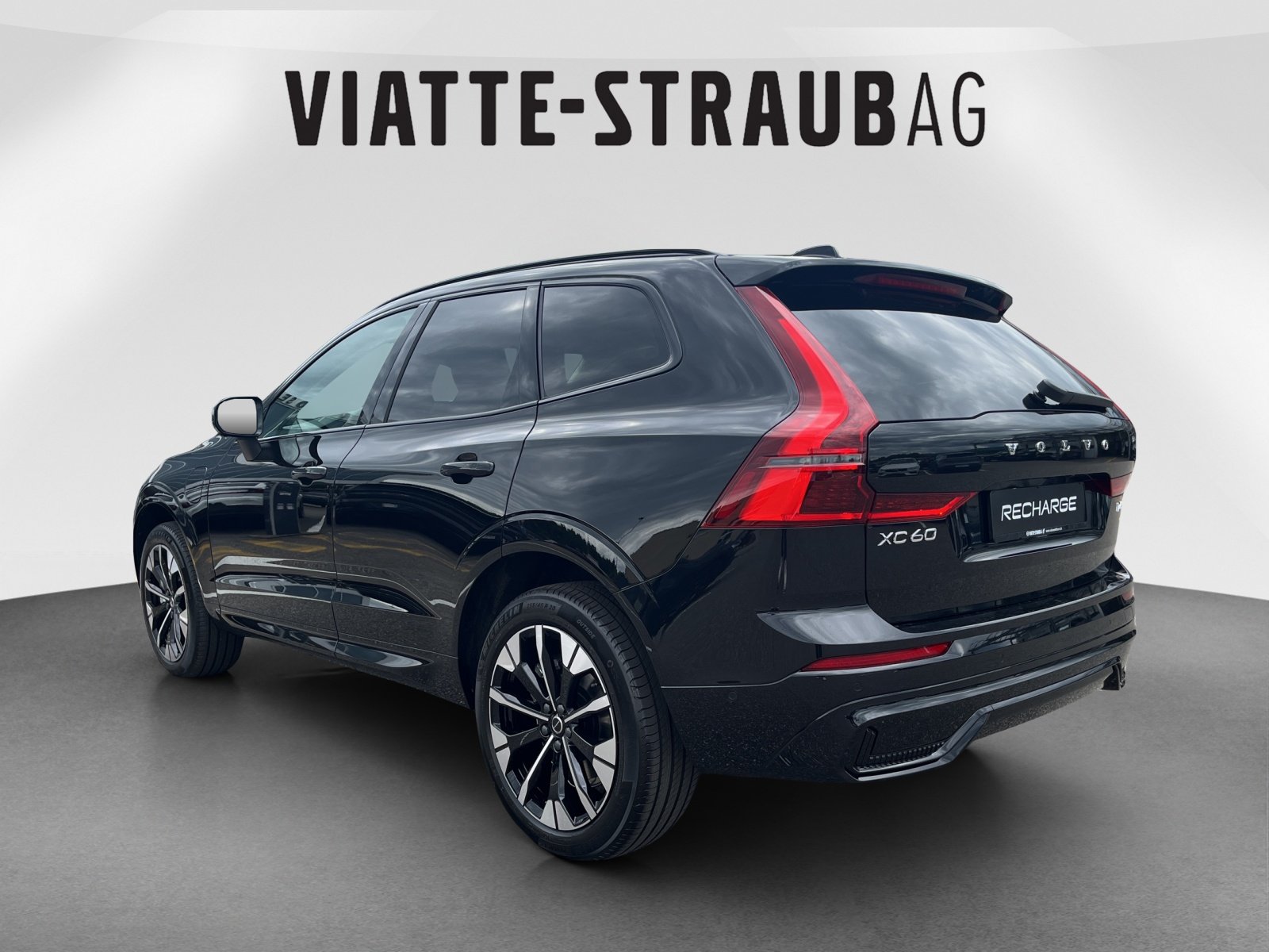 VOLVO XC60 2.0 T6 TE Ultra Dark eAWD, Plug-in-Hybrid Benzin/Elektro, Vorführwagen, Automatik - 3