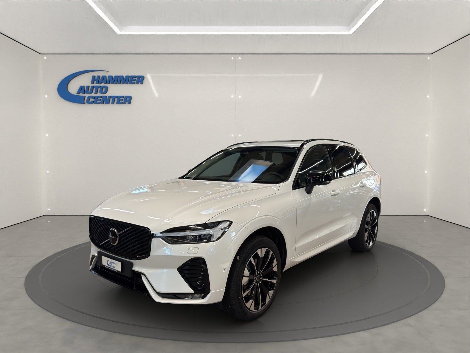 VOLVO XC60 2.0 B5 MH Ultra Dark AWD