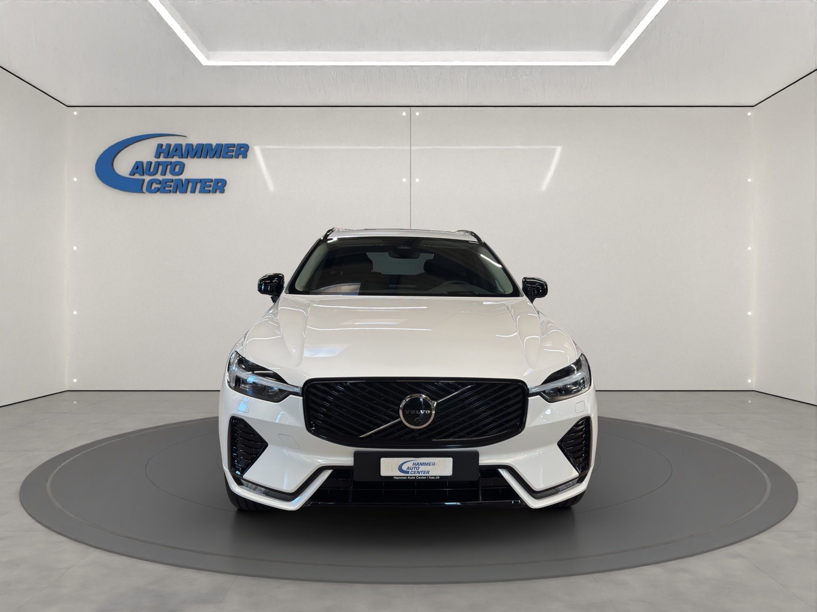 VOLVO XC60 2.0 B5 MH Ultra Dark AWD, Hybride Léger Essence/Électricité, Voiture de démonstration, Automatique - 2