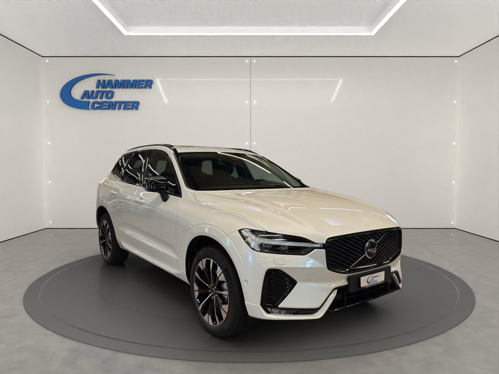 VOLVO XC60 2.0 B5 MH Ultra Dark AWD, Hybride Léger Essence/Électricité, Voiture de démonstration, Automatique - 3