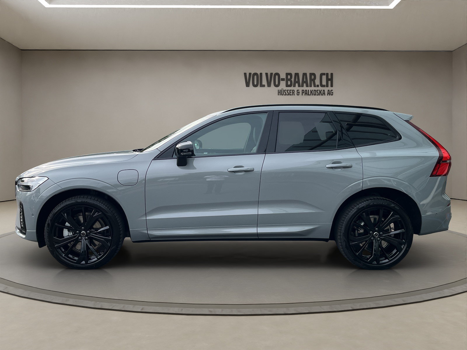 VOLVO XC60 2.0 T6 TE Black Edition eAWD, Plug-in-Hybrid Benzin/Elektro, Vorführwagen, Automatik - 2
