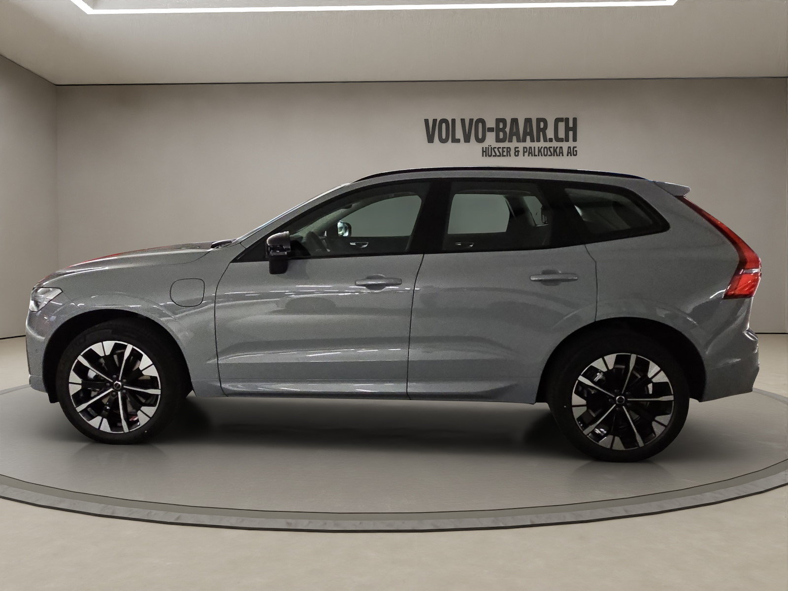 VOLVO XC60 2.0 T6 TE Plus Dark eAWD, Plug-in-Hybrid Benzina/Elettrica, Auto dimostrativa, Automatico - 2