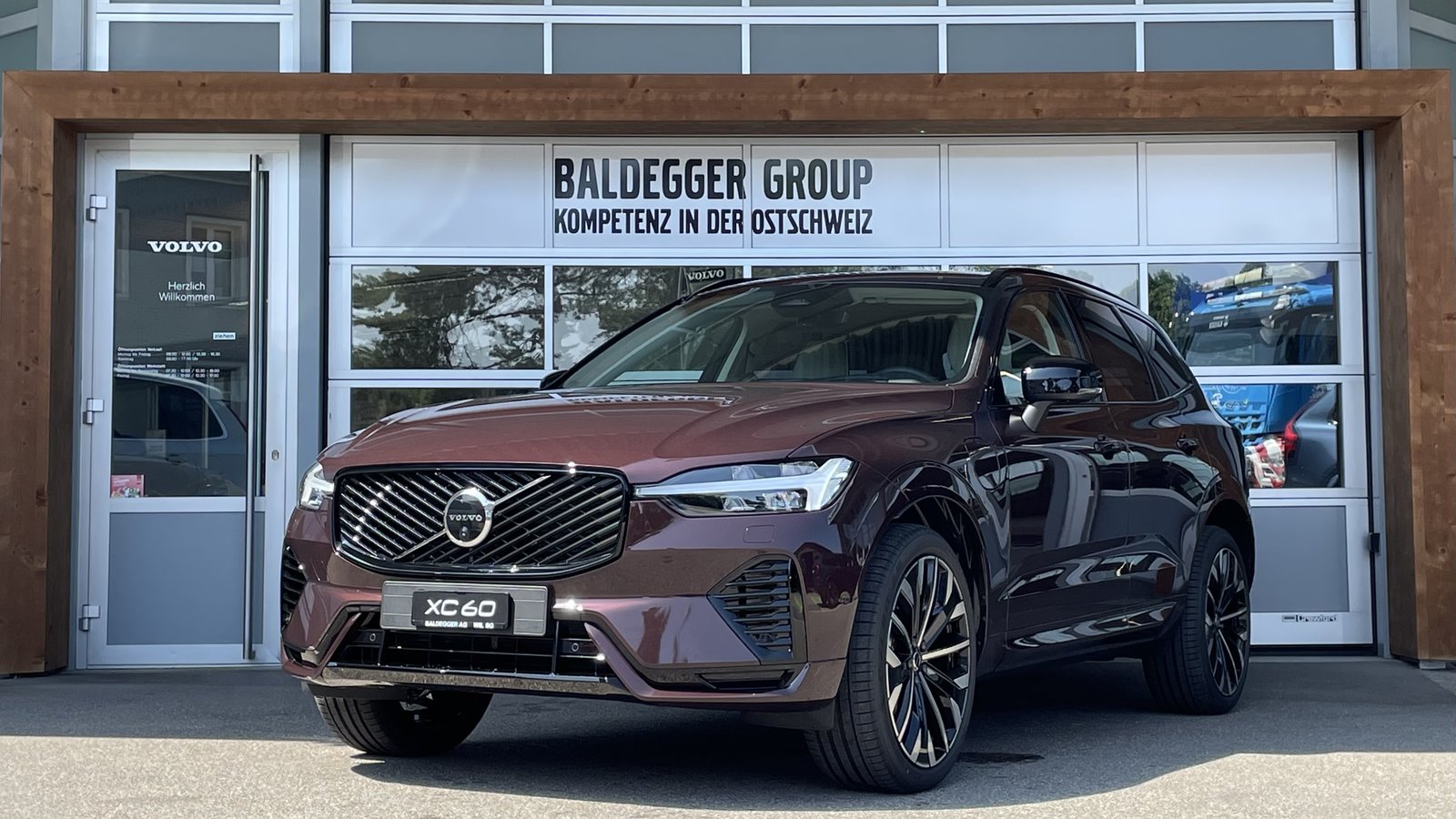 VOLVO XC60 2.0 T6 TE Ultra Dark eAWD, Hybride Integrale Benzina/Elettrica, Auto dimostrativa, Automatico - 2