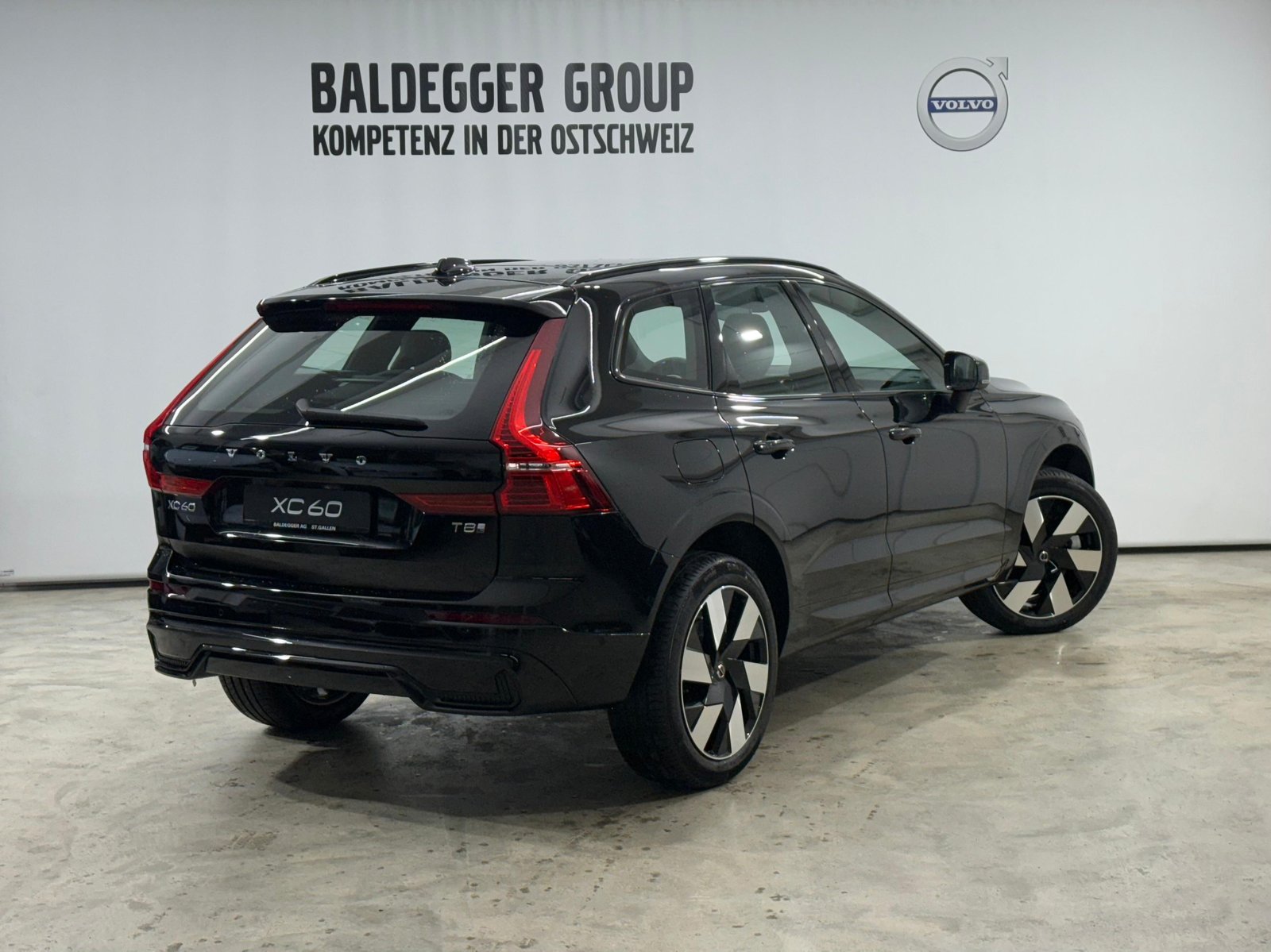 VOLVO XC60 2.0 T8 TE Ultra Dark eAWD, Hybride Intégral Essence/Électricité, Voiture de démonstration, Automatique - 3
