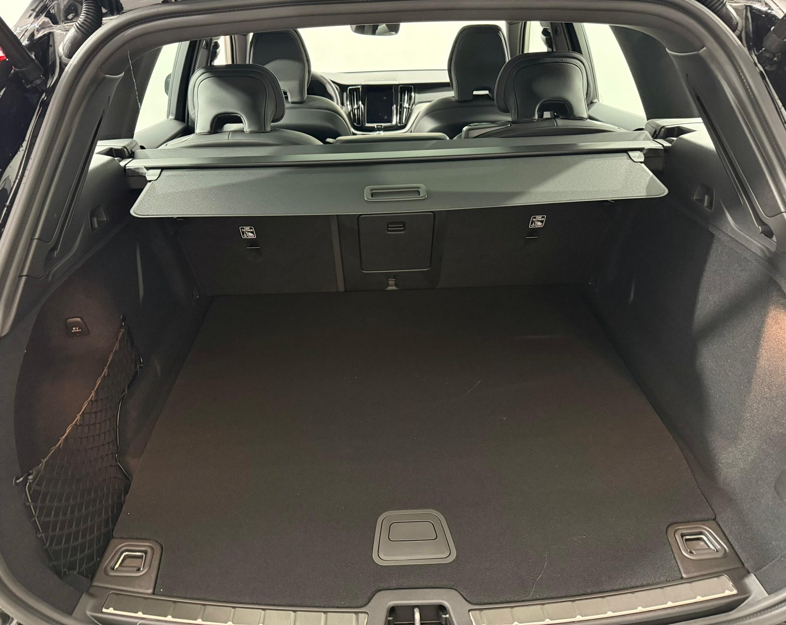 VOLVO XC60 2.0 T8 TE Ultra Dark eAWD, Hybride Intégral Essence/Électricité, Voiture de démonstration, Automatique - 6