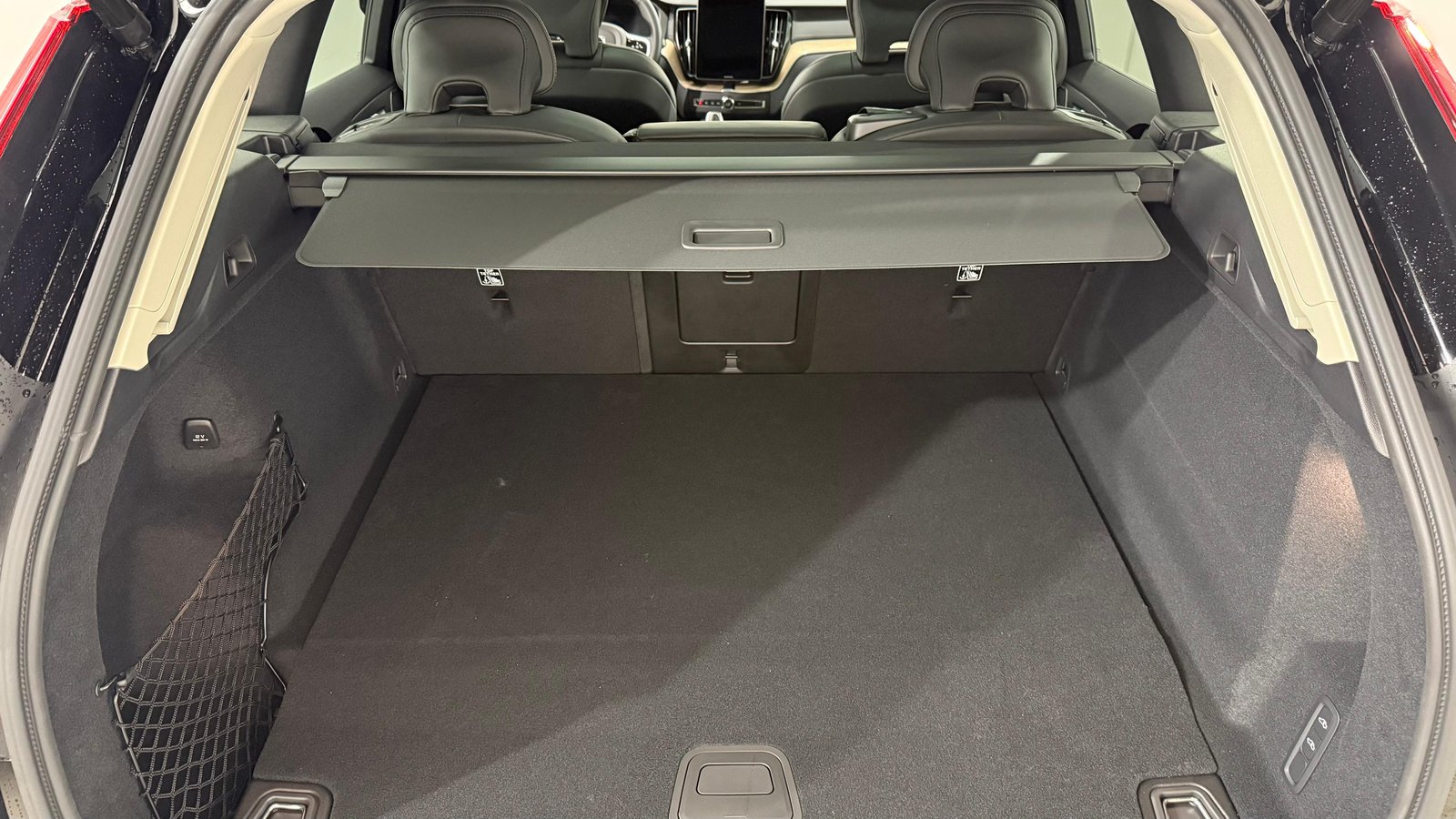 VOLVO XC60 2.0 T6 TE Ultra Bright eA, Hybride Intégral Essence/Électricité, Voiture de démonstration, Automatique - 7