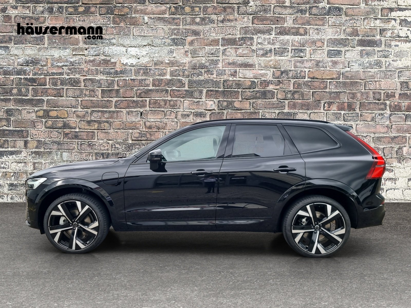 VOLVO XC60 2.0 T8 TE Black Edition eAWD, Hybride Rechargeable Essence/Électricité, Voiture de démonstration, Automatique - 3