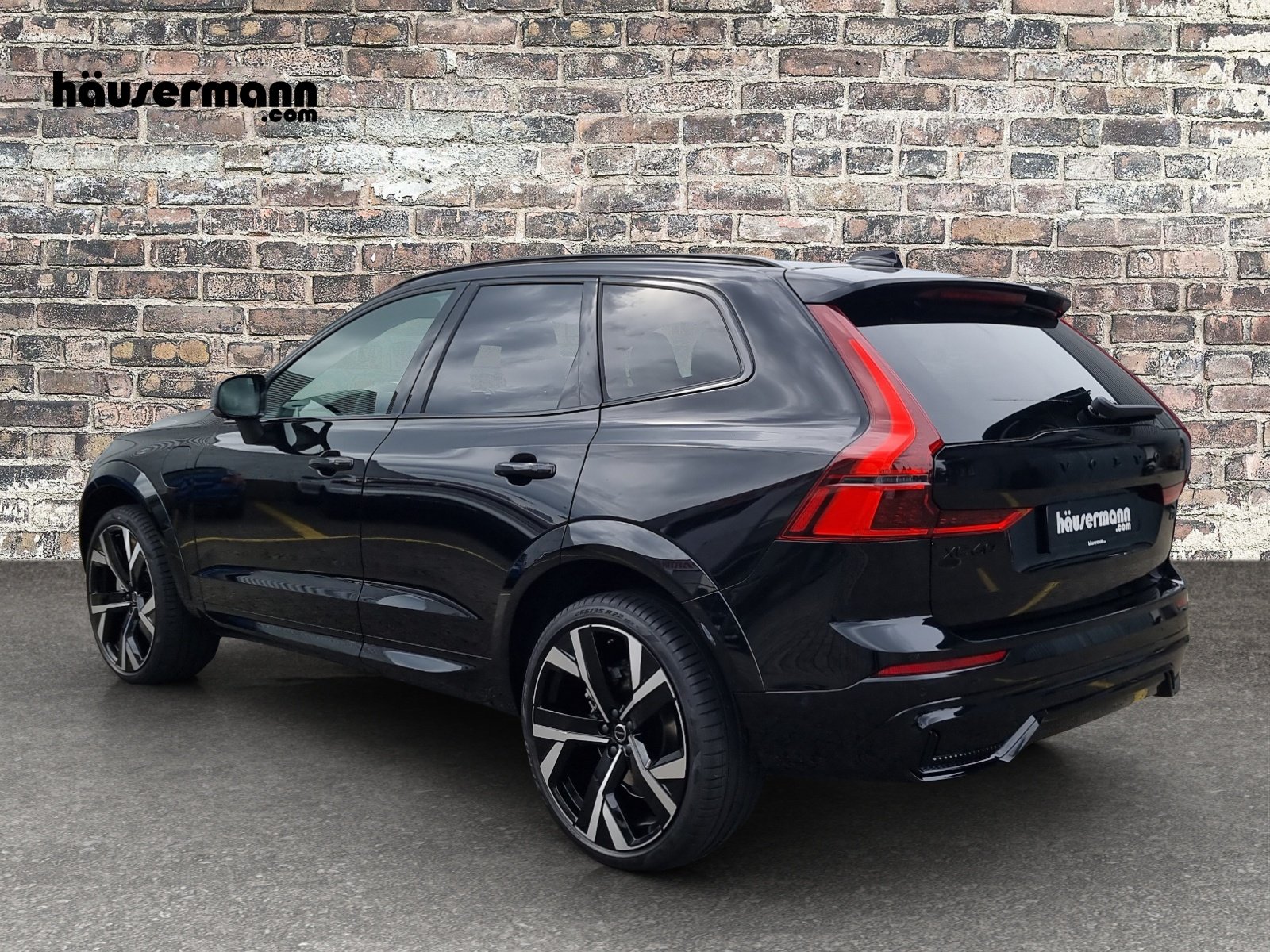 VOLVO XC60 2.0 T8 TE Black Edition eAWD, Hybride Rechargeable Essence/Électricité, Voiture de démonstration, Automatique - 4