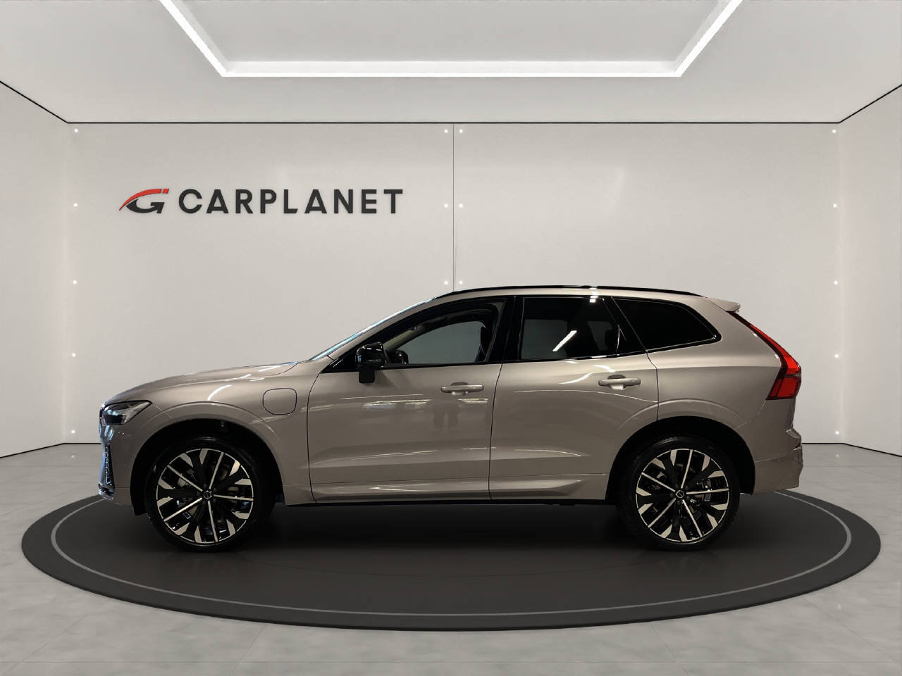 VOLVO XC60 2.0 T8 TE Ultra Dark eAWD, Hybride Rechargeable Essence/Électricité, Voiture de démonstration, Automatique - 3