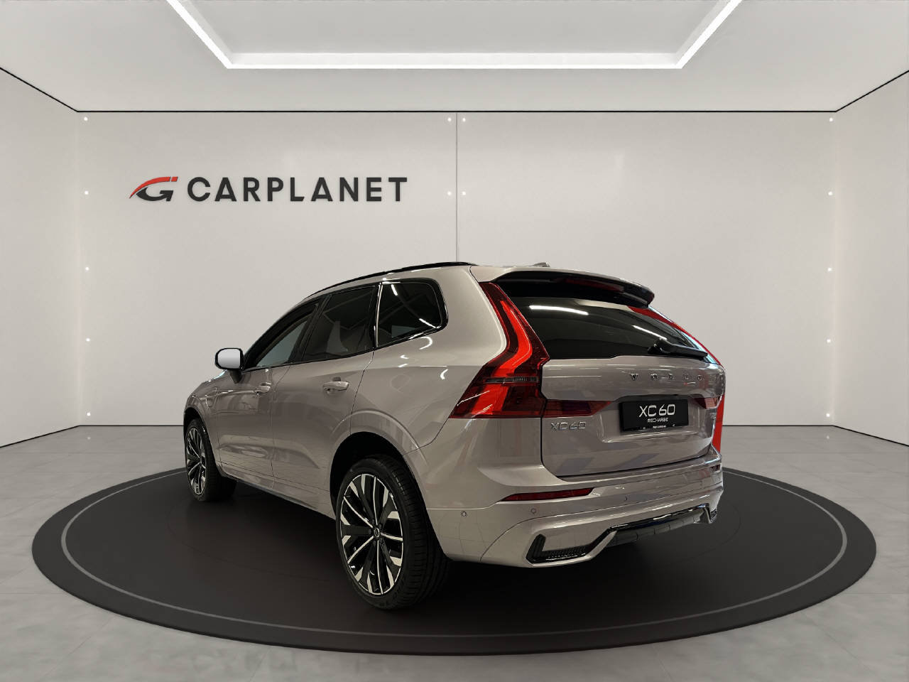 VOLVO XC60 2.0 T8 TE Ultra Dark eAWD, Hybride Rechargeable Essence/Électricité, Voiture de démonstration, Automatique - 4
