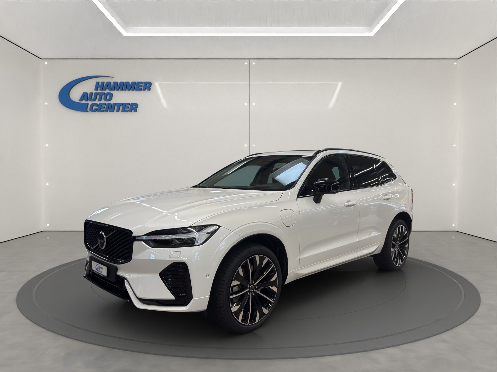 VOLVO XC60 2.0 T8 TE Ultra Dark eAWD