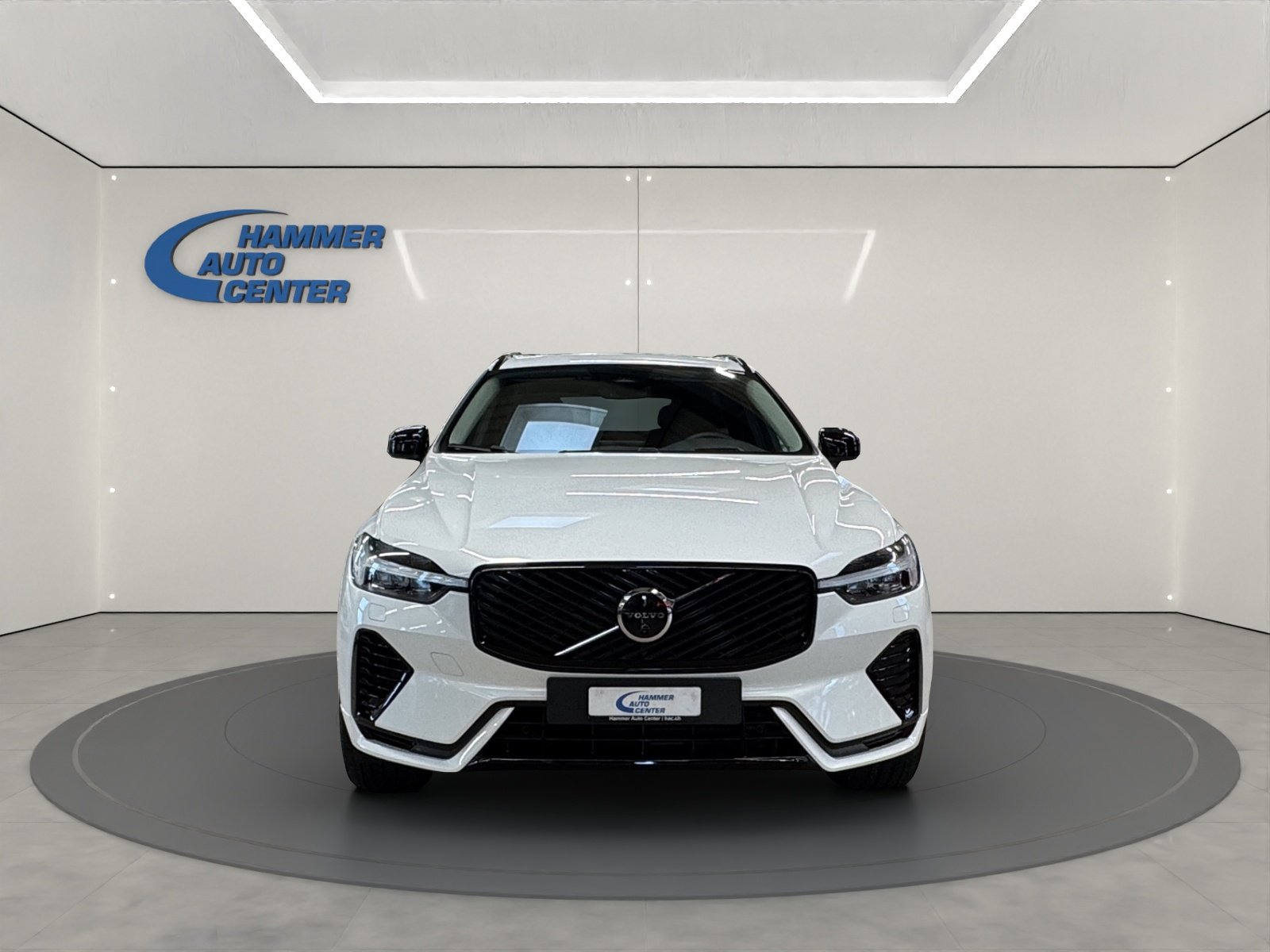 VOLVO XC60 2.0 T8 TE Ultra Dark eAWD, Hybride Rechargeable Essence/Électricité, Voiture de démonstration, Automatique - 2