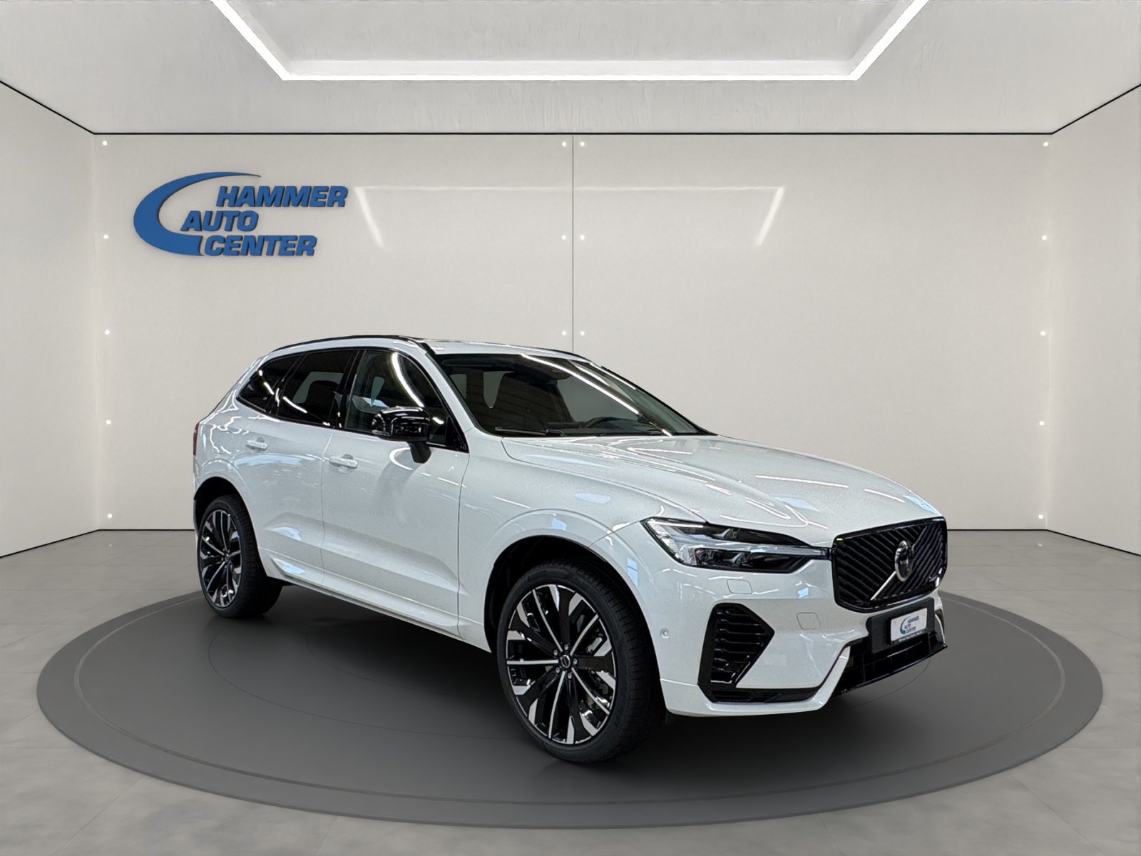 VOLVO XC60 2.0 T8 TE Ultra Dark eAWD, Hybride Rechargeable Essence/Électricité, Voiture de démonstration, Automatique - 4