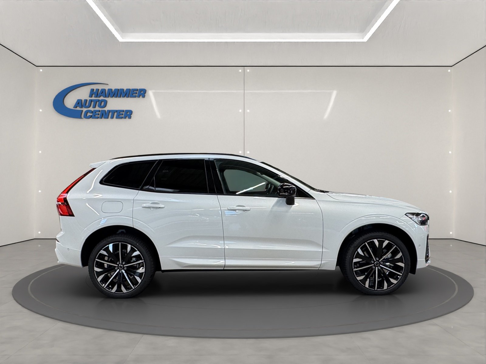 VOLVO XC60 2.0 T8 TE Ultra Dark eAWD, Hybride Rechargeable Essence/Électricité, Voiture de démonstration, Automatique - 6