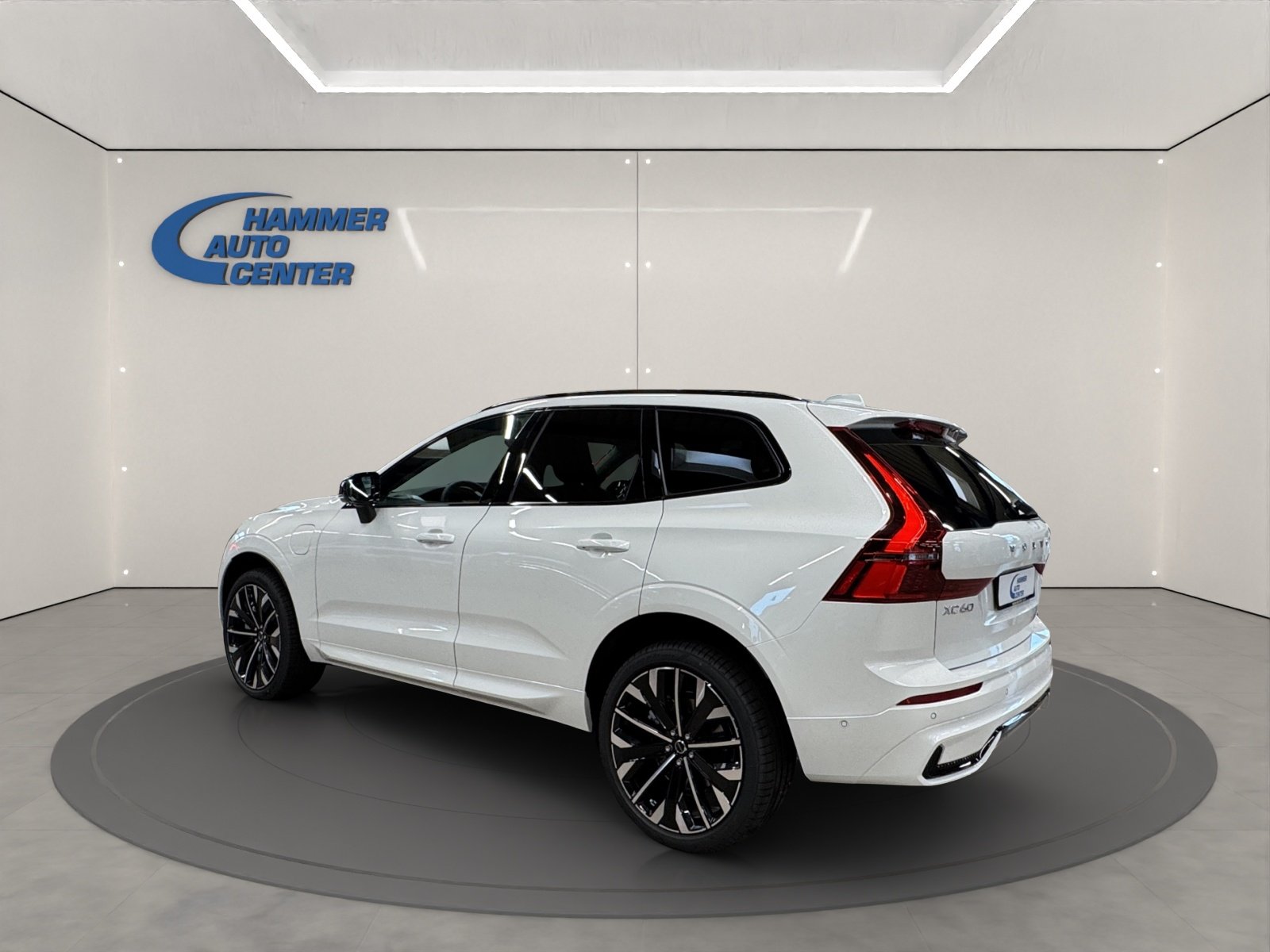 VOLVO XC60 2.0 T8 TE Ultra Dark eAWD, Hybride Rechargeable Essence/Électricité, Voiture de démonstration, Automatique - 7