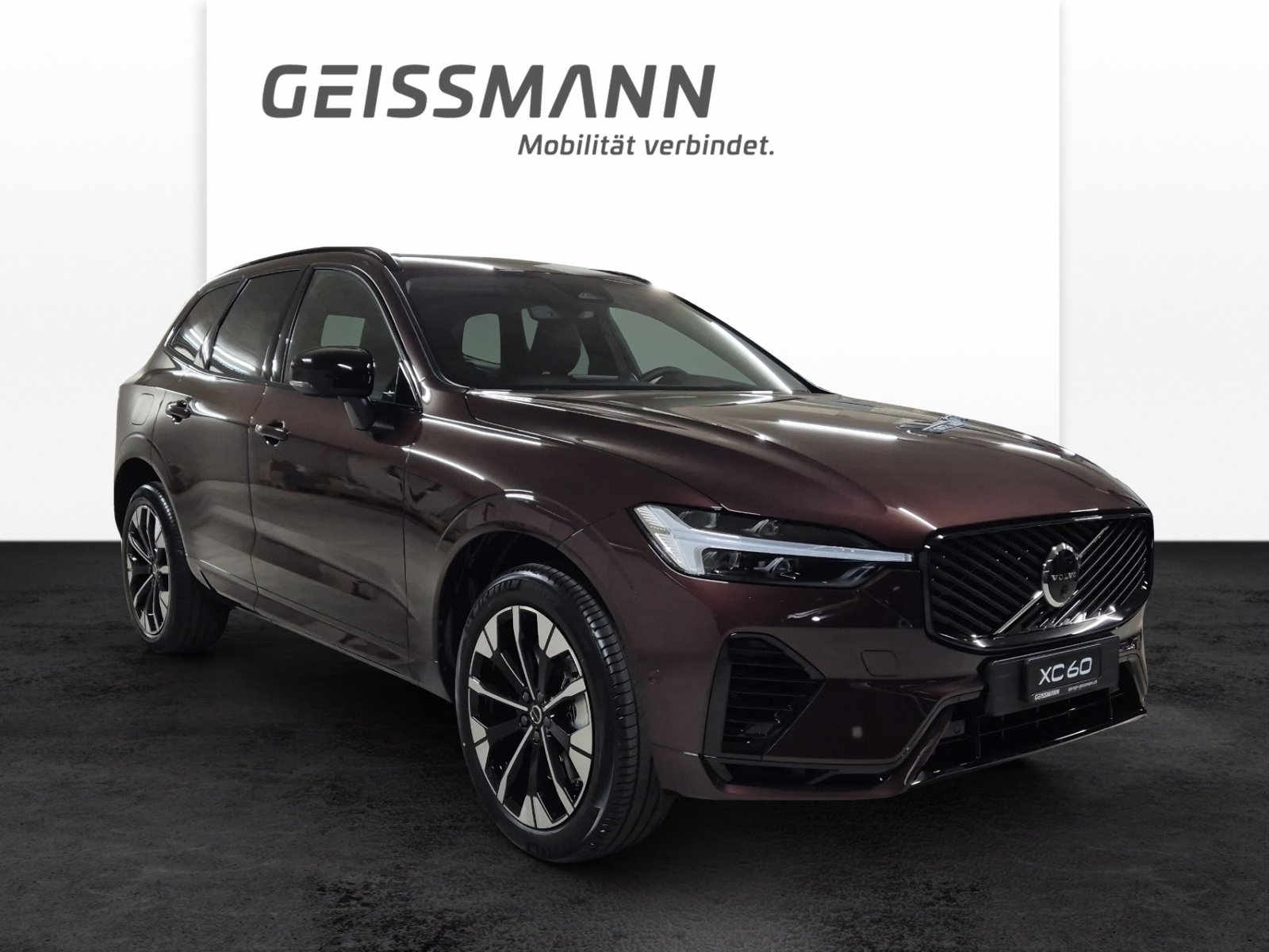VOLVO XC60 2.0 T6 TE Ultra Dark eAWD, Plug-in-Hybrid Benzin/Elektro, Vorführwagen, Automatik - 2