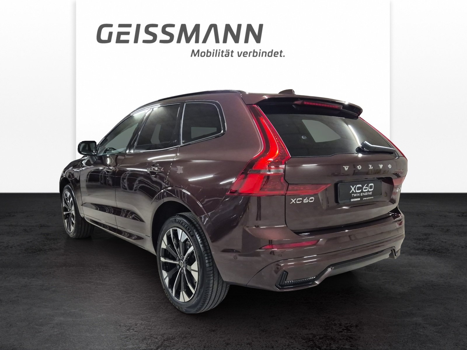 VOLVO XC60 2.0 T6 TE Ultra Dark eAWD, Plug-in-Hybrid Benzin/Elektro, Vorführwagen, Automatik - 5