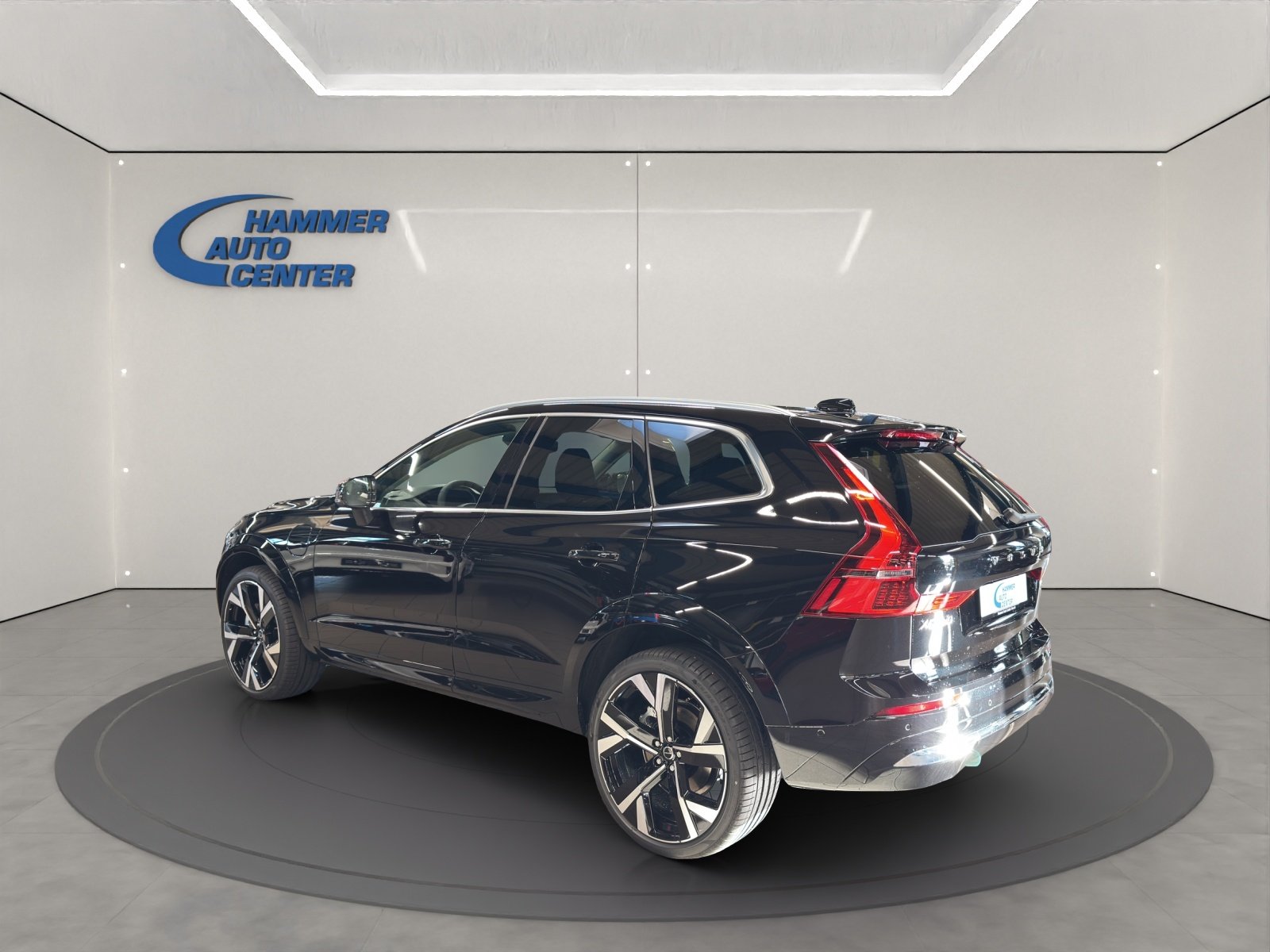 VOLVO XC60 2.0 T8 TE Ultra Bright eAWD, Plug-in-Hybrid Petrol/Electric, Ex-demonstrator, Automatic - 3