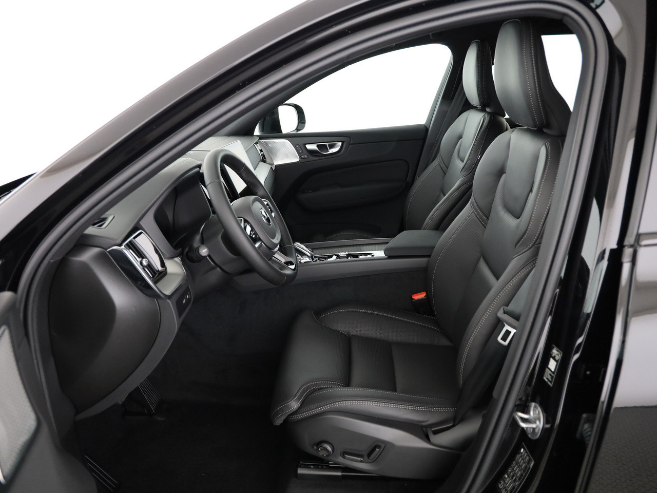 VOLVO XC60 2.0 T8 TE Black Edition eAWD, Plug-in-Hybrid Benzin/Elektro, Vorführwagen, Automatik - 5