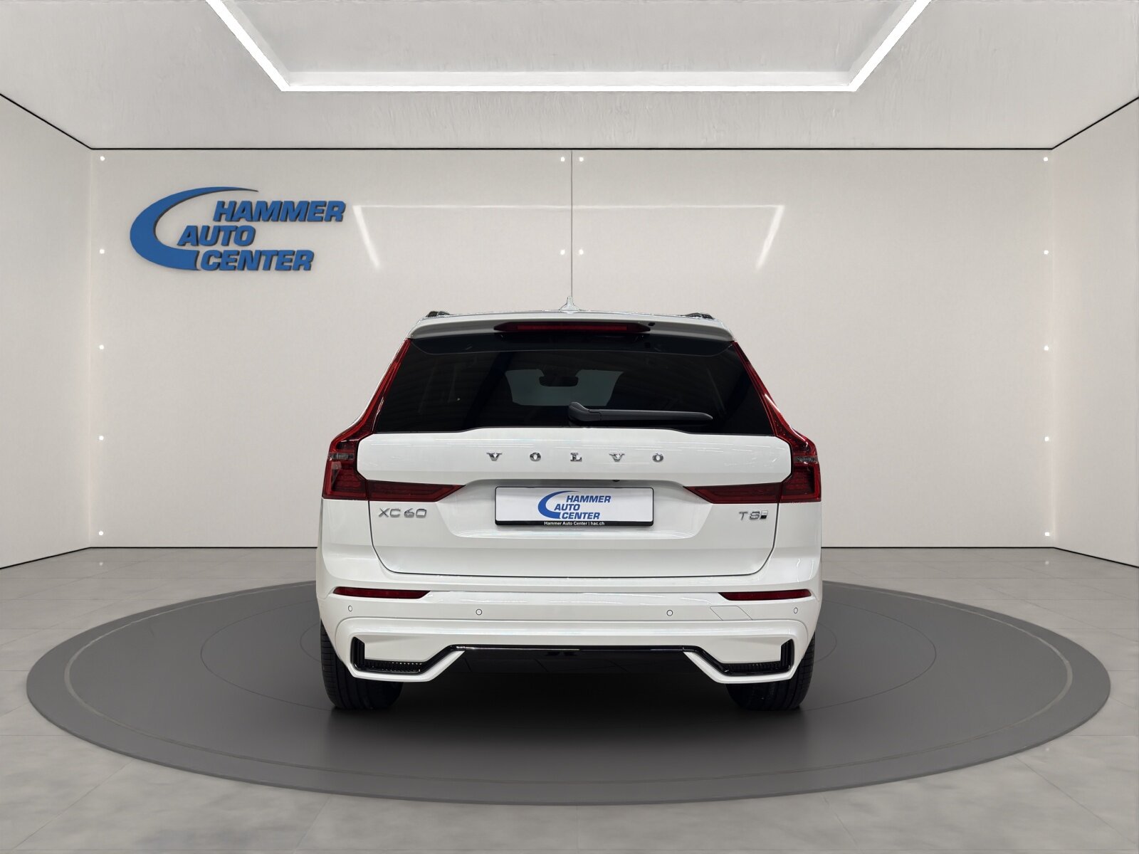 VOLVO XC60 2.0 T8 TE Ultra Dark eAWD, Hybride Rechargeable Essence/Électricité, Voiture de démonstration, Automatique - 4