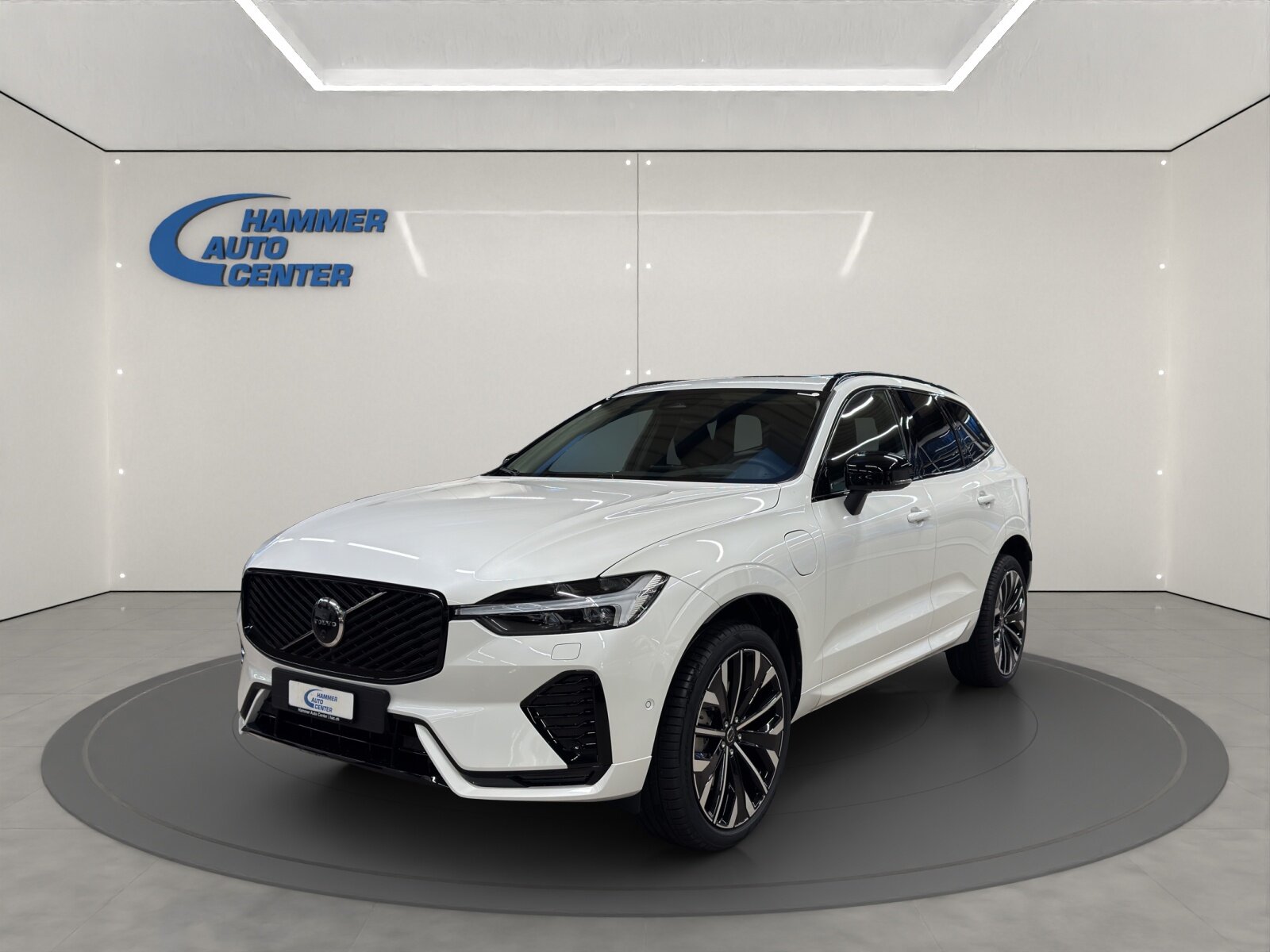 VOLVO XC60 2.0 T8 TE Ultra Dark eAWD
