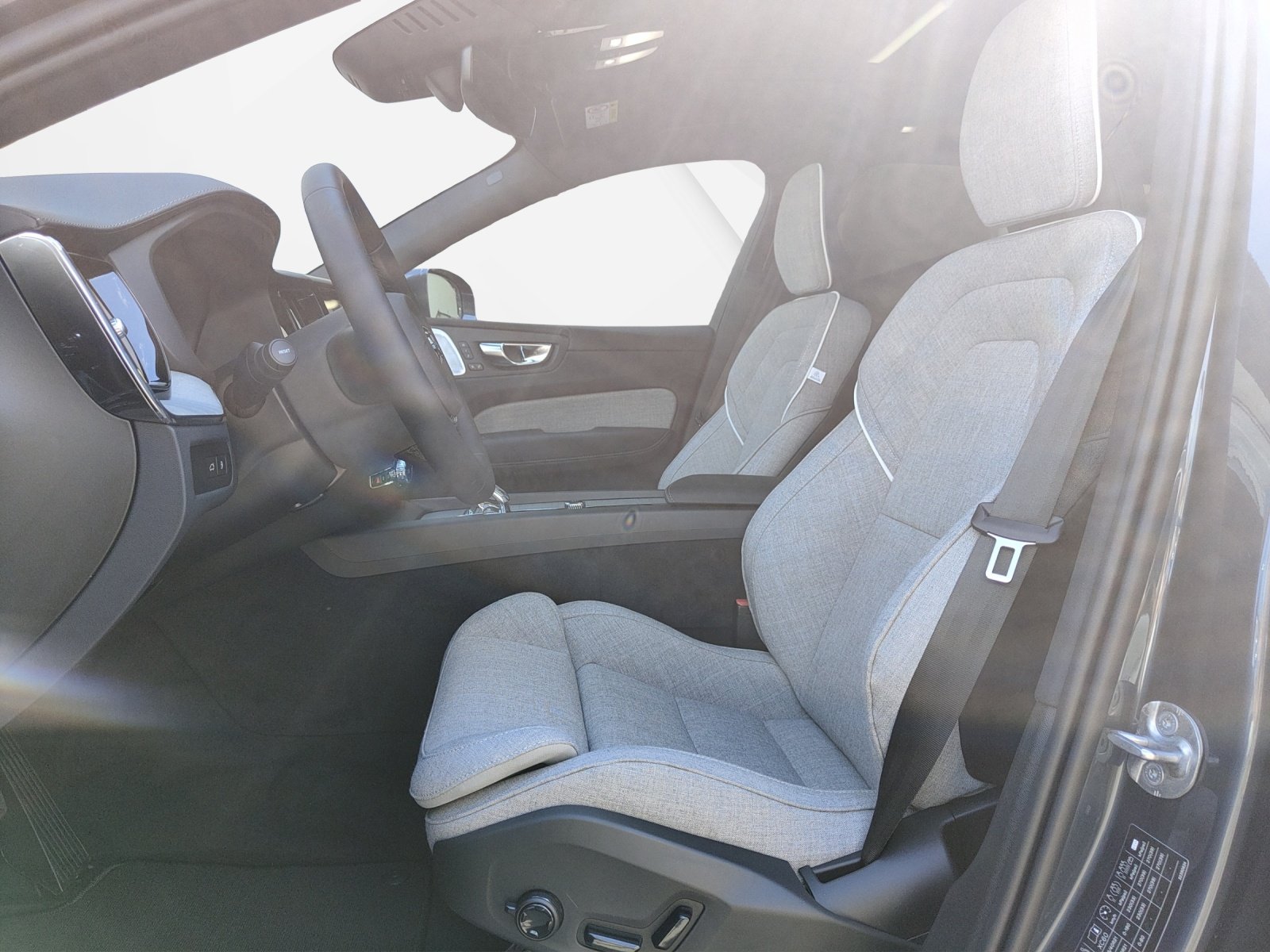 VOLVO XC60 2.0 T6 TE Ultra Bright eAWD, Plug-in-Hybrid Benzin/Elektro, Vorführwagen, Automatik - 4