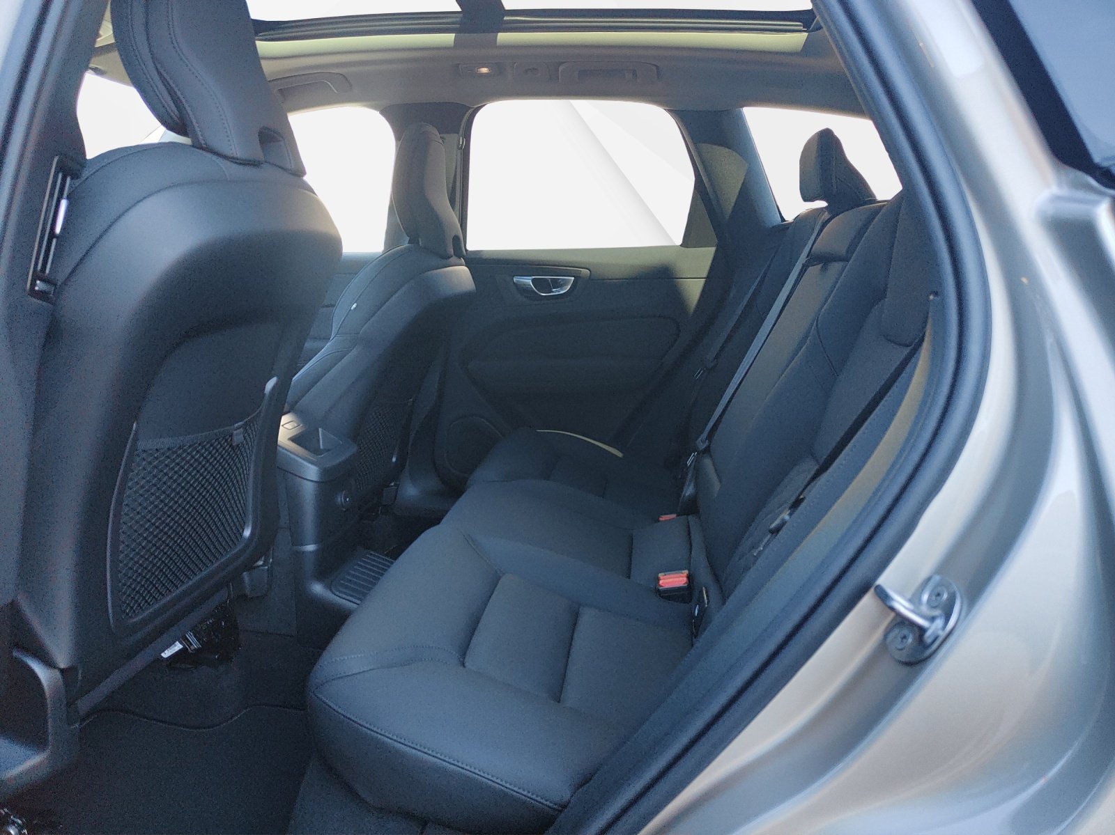VOLVO XC60 2.0 T6 TE Plus Dark eAWD, Plug-in-Hybrid Benzin/Elektro, Vorführwagen, Automatik - 5