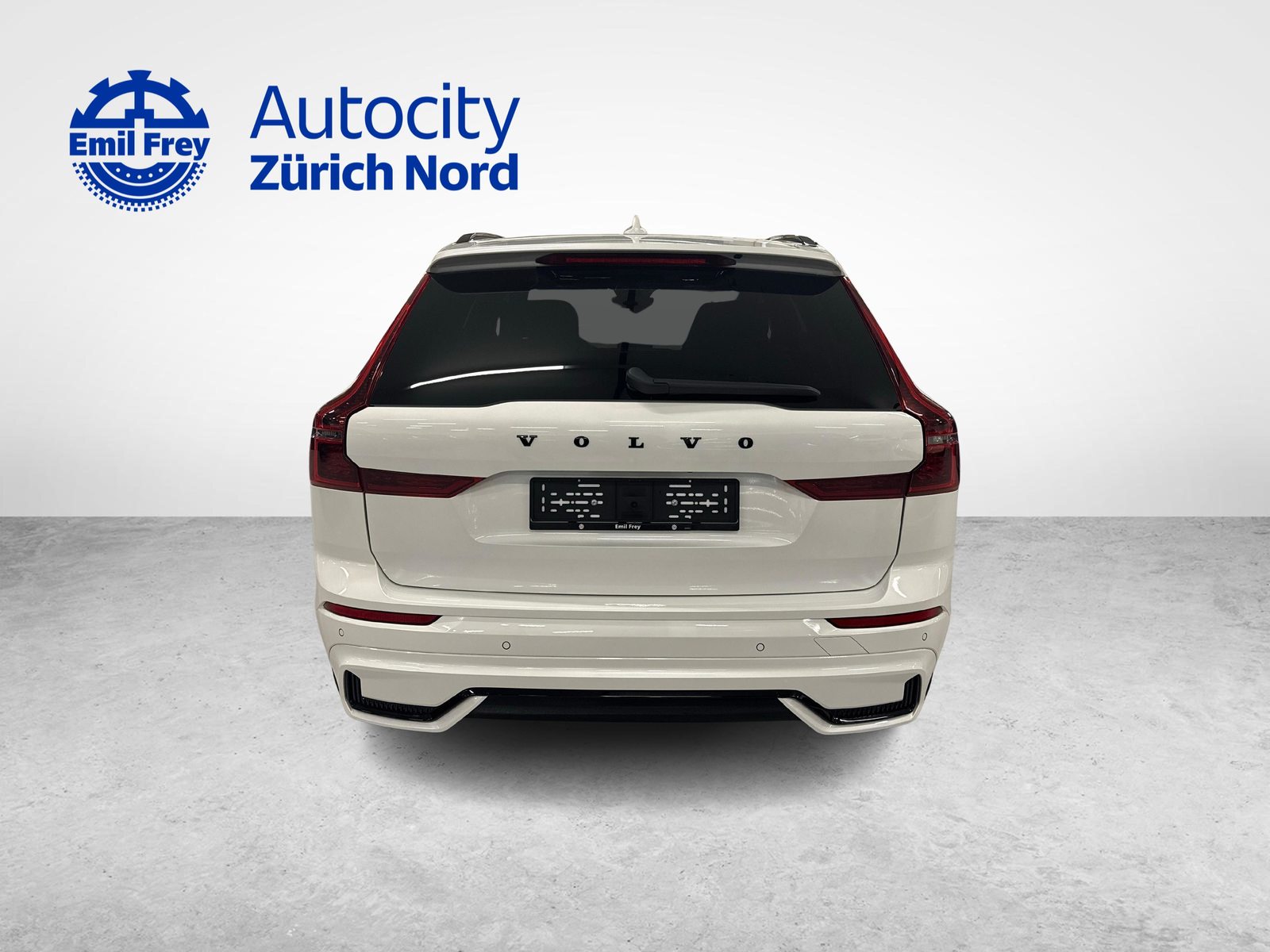 VOLVO XC60 2.0 T6 TE Black Edition eAWD, Plug-in-Hybrid Benzin/Elektro, Vorführwagen, Automatik - 4