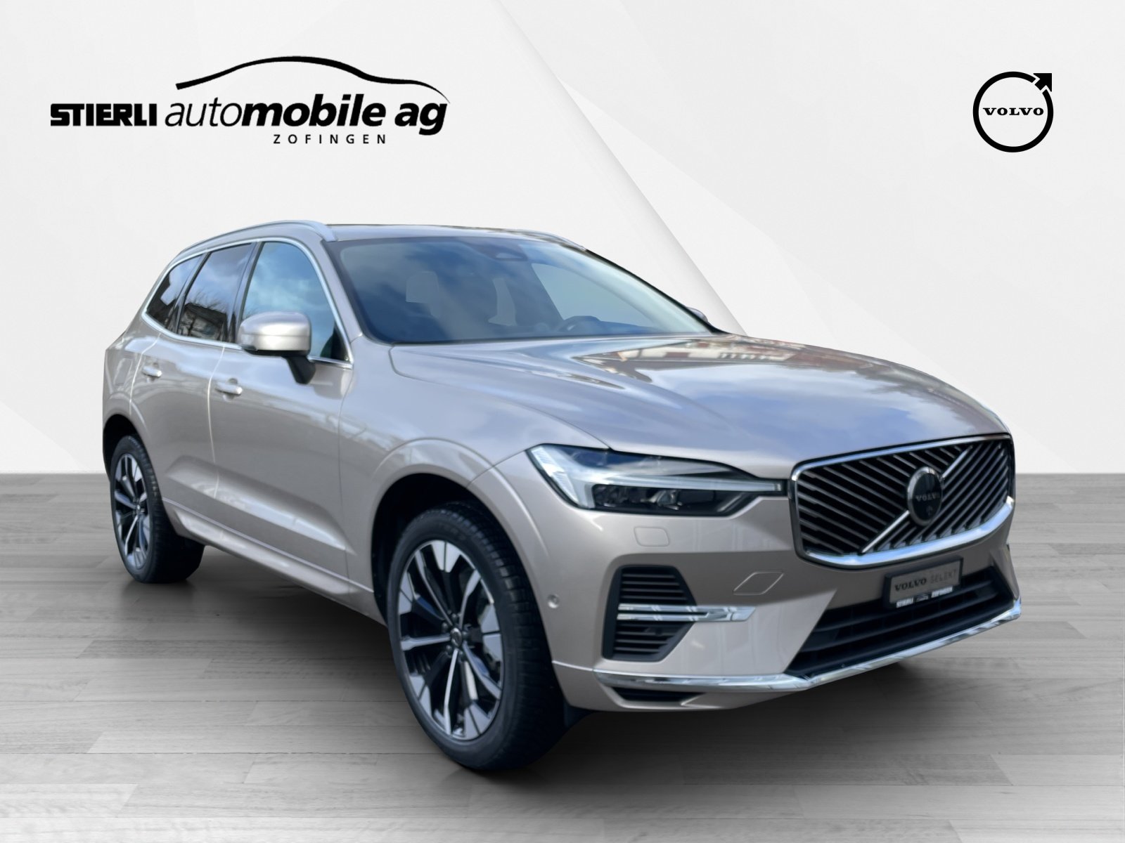 VOLVO XC60 2.0 T6 TE Ultra Bright eAWD, Hybride Rechargeable Essence/Électricité, Voiture de démonstration, Automatique - 3