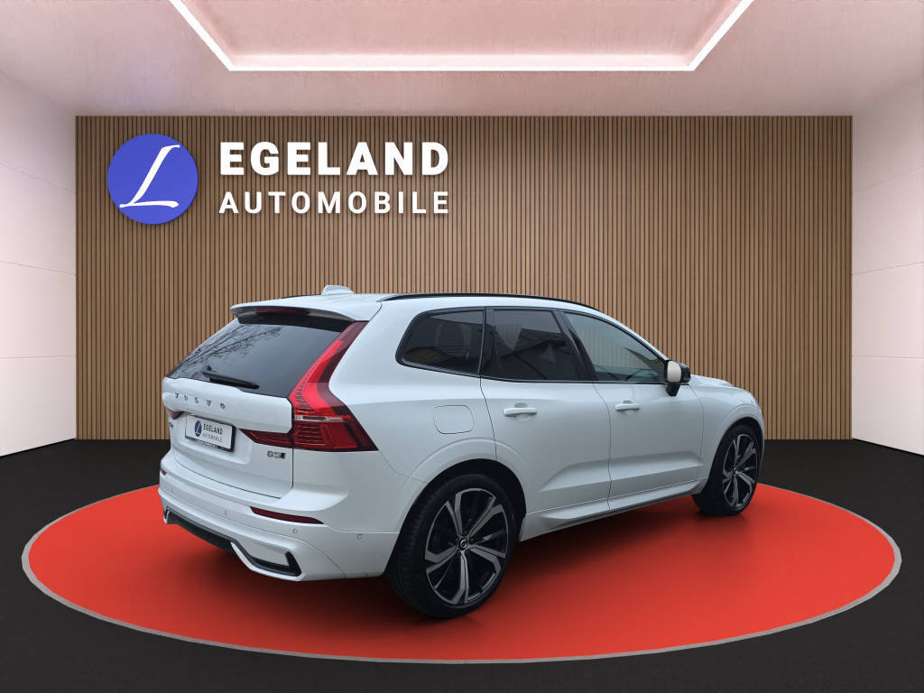 VOLVO XC60 2.0 B5 MH Ultra Dark AWD, Mild-Hybrid Benzin/Elektro, Vorführwagen, Automatik - 4