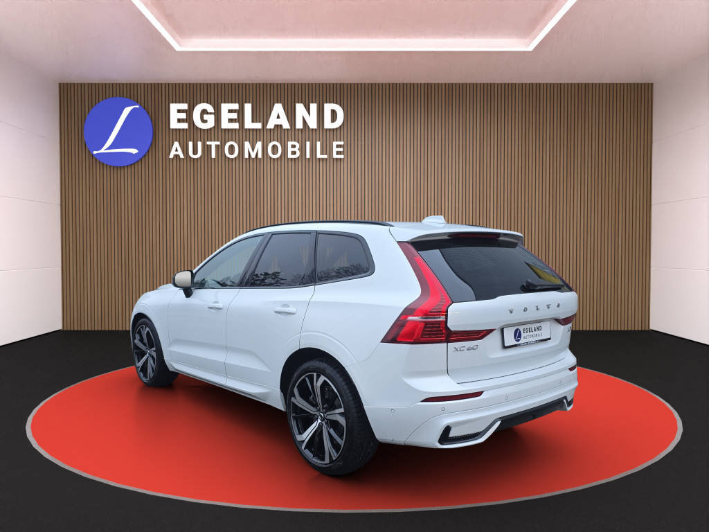VOLVO XC60 2.0 B5 MH Ultra Dark AWD, Mild-Hybrid Benzin/Elektro, Vorführwagen, Automatik - 5