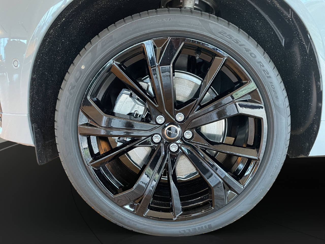 VOLVO XC60 2.0 T8 TE Black Edition eAWD, Hybride Rechargeable Essence/Électricité, Voiture de démonstration, Automatique - 5